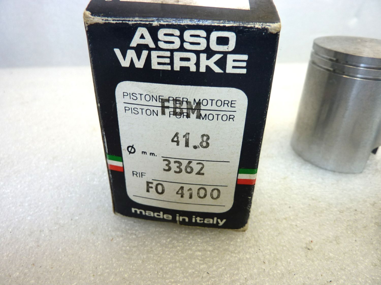Pistone FBM Asso Werke diametro 41,8 cod FO 4100 manca una fascia NUOVO Fondo di magazzino, VEDI FOTO, LEGGI DESCRIZIONE - immagine 2