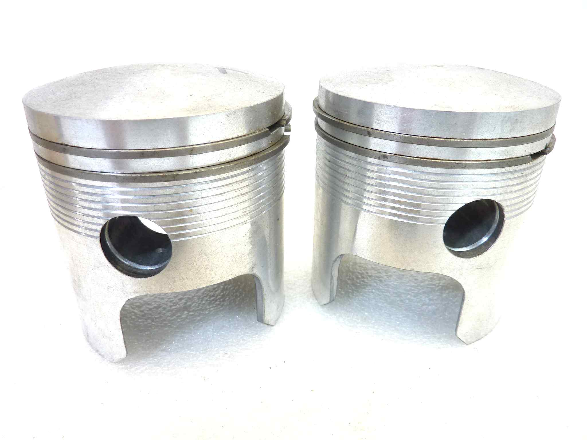 Coppia pistoni Suzuki Asso diametro 70,6 cod 3484 manca un seeger NUOVO Fondo di magazzino, VEDI FOTO, LEGGI DESCRIZIONE - immagine 4
