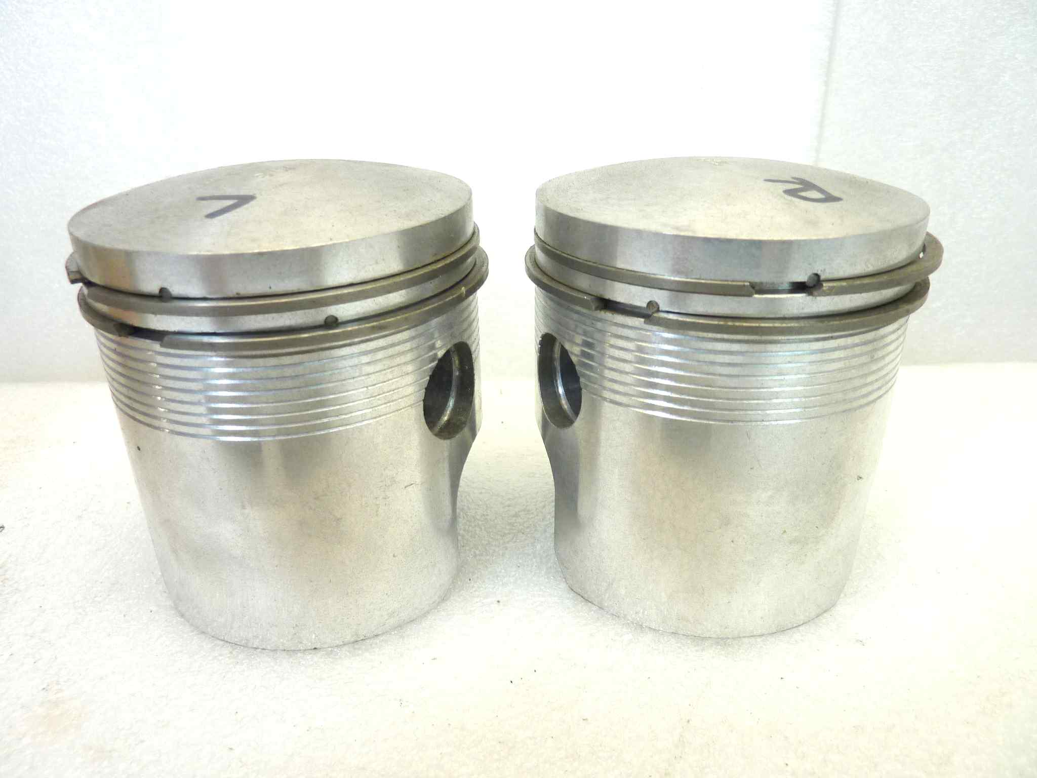 Coppia pistoni Suzuki Asso diametro 70,6 cod 3484 manca un seeger NUOVO Fondo di magazzino, VEDI FOTO, LEGGI DESCRIZIONE - immagine 5
