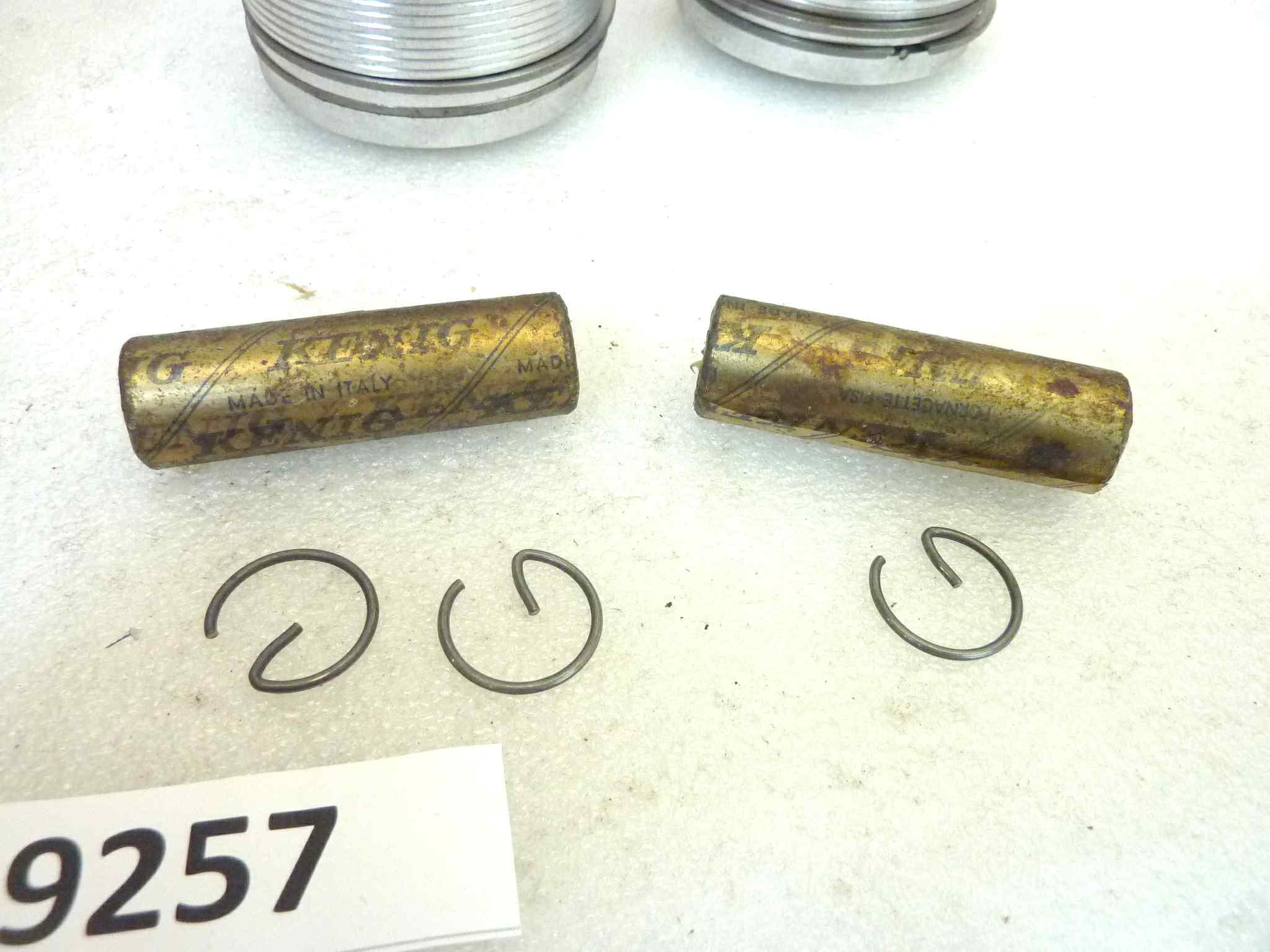 Coppia pistoni Suzuki Asso diametro 70,6 cod 3484 manca un seeger NUOVO Fondo di magazzino, VEDI FOTO, LEGGI DESCRIZIONE - immagine 11