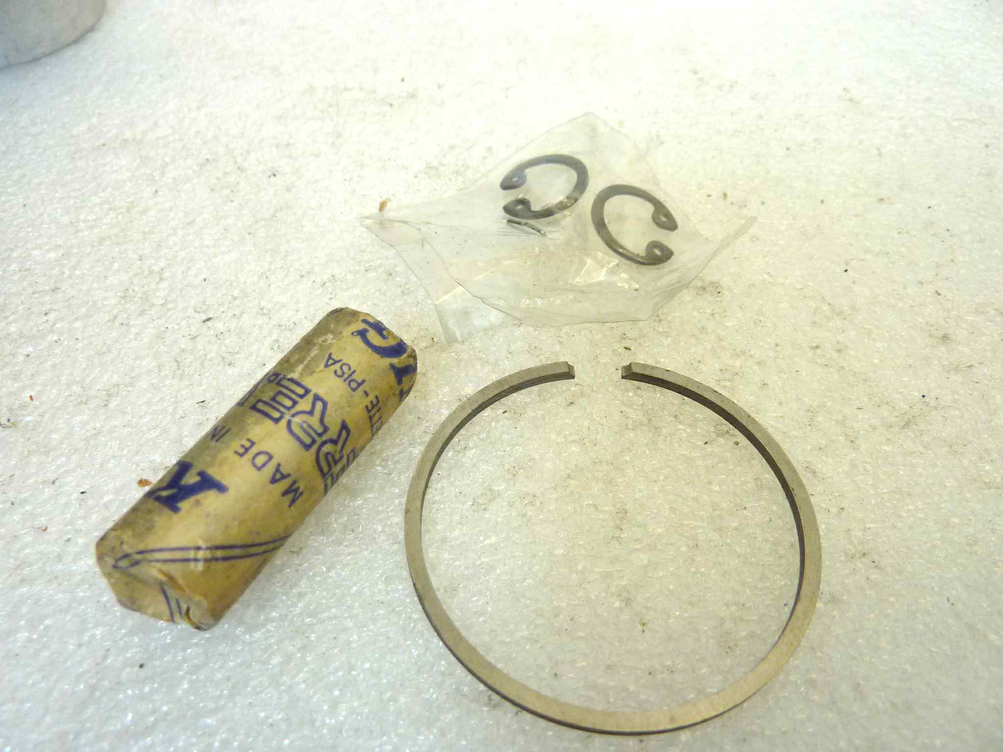 Pistone DR Asso Werke diametro 39,2 cod 4250 manca una fascia NUOVO Fondo di magazzino, VEDI FOTO, LEGGI DESCRIZIONE - immagine 9