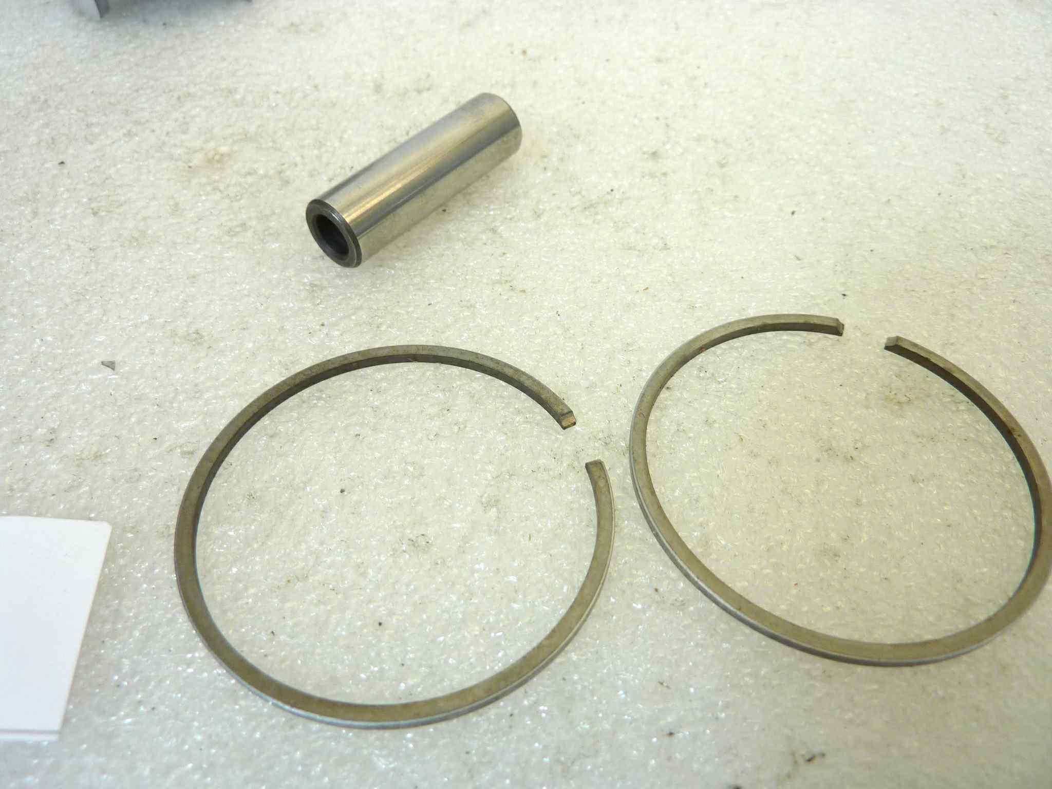 Pistone Aprilia Yamaha Amico Scooter 50 Meteor diametro 42,5 cod PC 2278250 no seeger NUOVO Fondo di magazzino, VEDI FOTO, LEGGI DESCRIZIONE - immagine 10