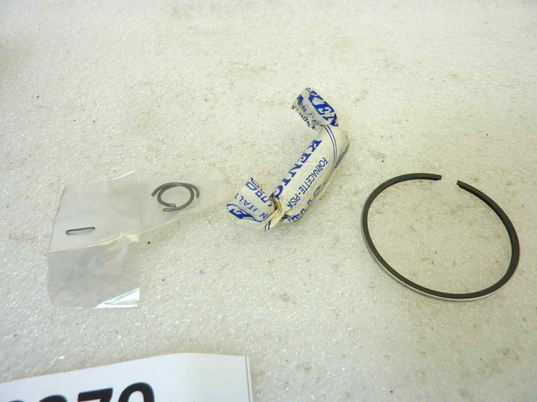 Pistone Peugeot Asso Werke diametro 40,8 cod 5296 manca una fascia NUOVO Fondo di magazzino, VEDI FOTO, LEGGI DESCRIZIONE - immagine 9