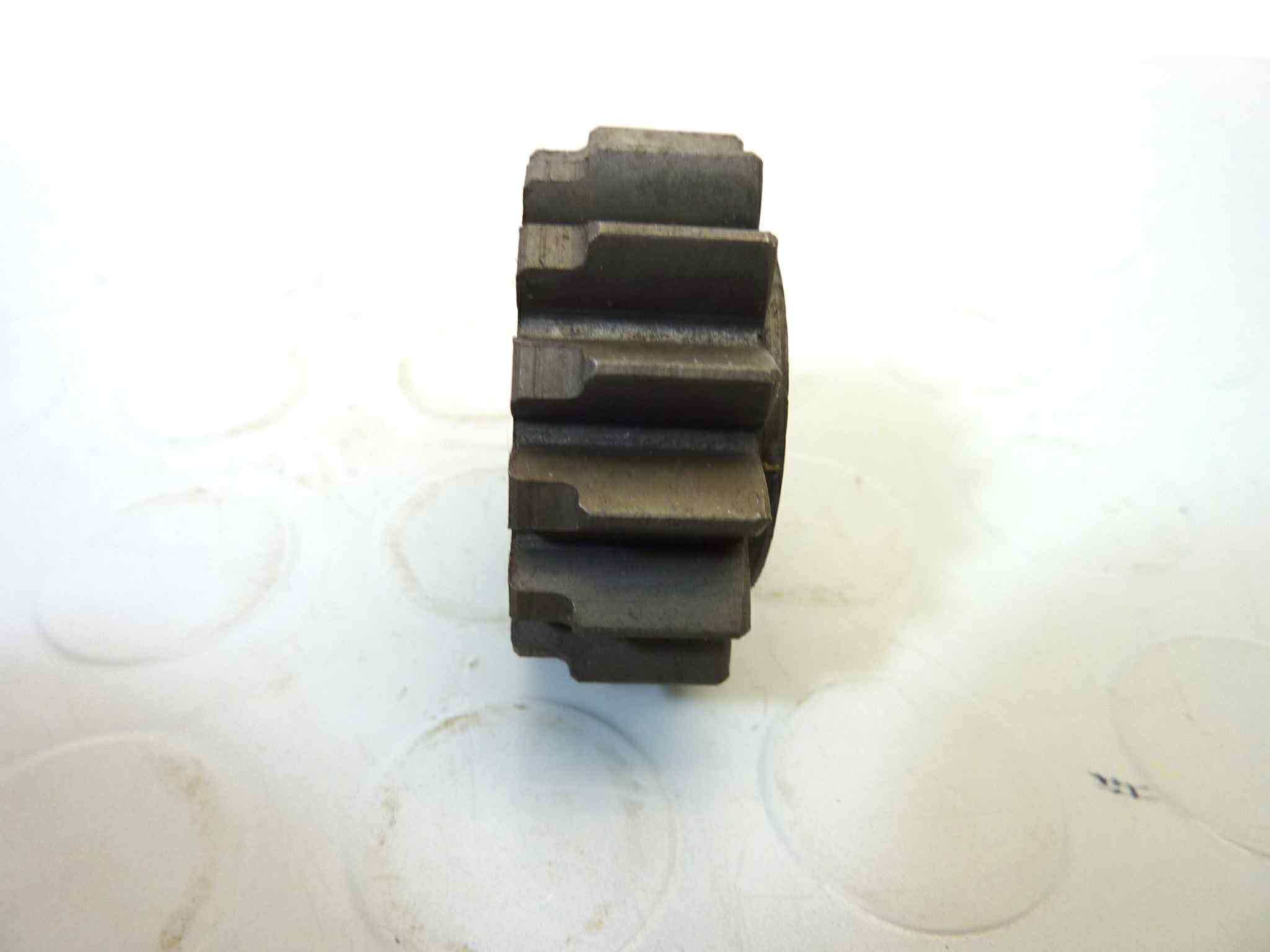 Ingranaggio seconda marcia Guzzi V35 V50 cod 19211300 cambio NUOVO fondo di magazzino, LEGGI DESCRIZIONE - immagine 4