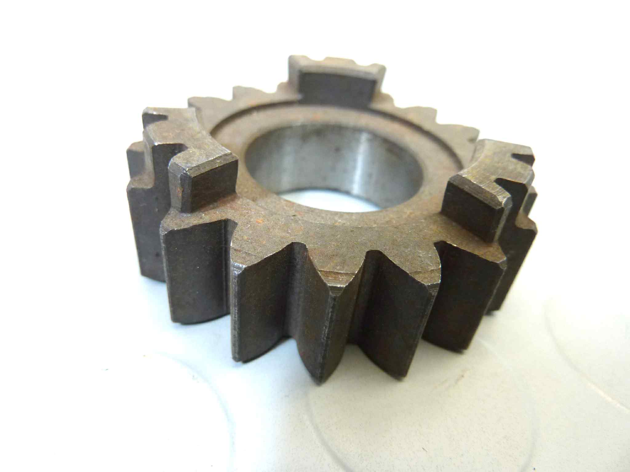 Ingranaggio terza marcia Guzzi V35 V50 18 denti cod 19211400 cambio NUOVO fondo di magazzino, LEGGI DESCRIZIONE - immagine 2