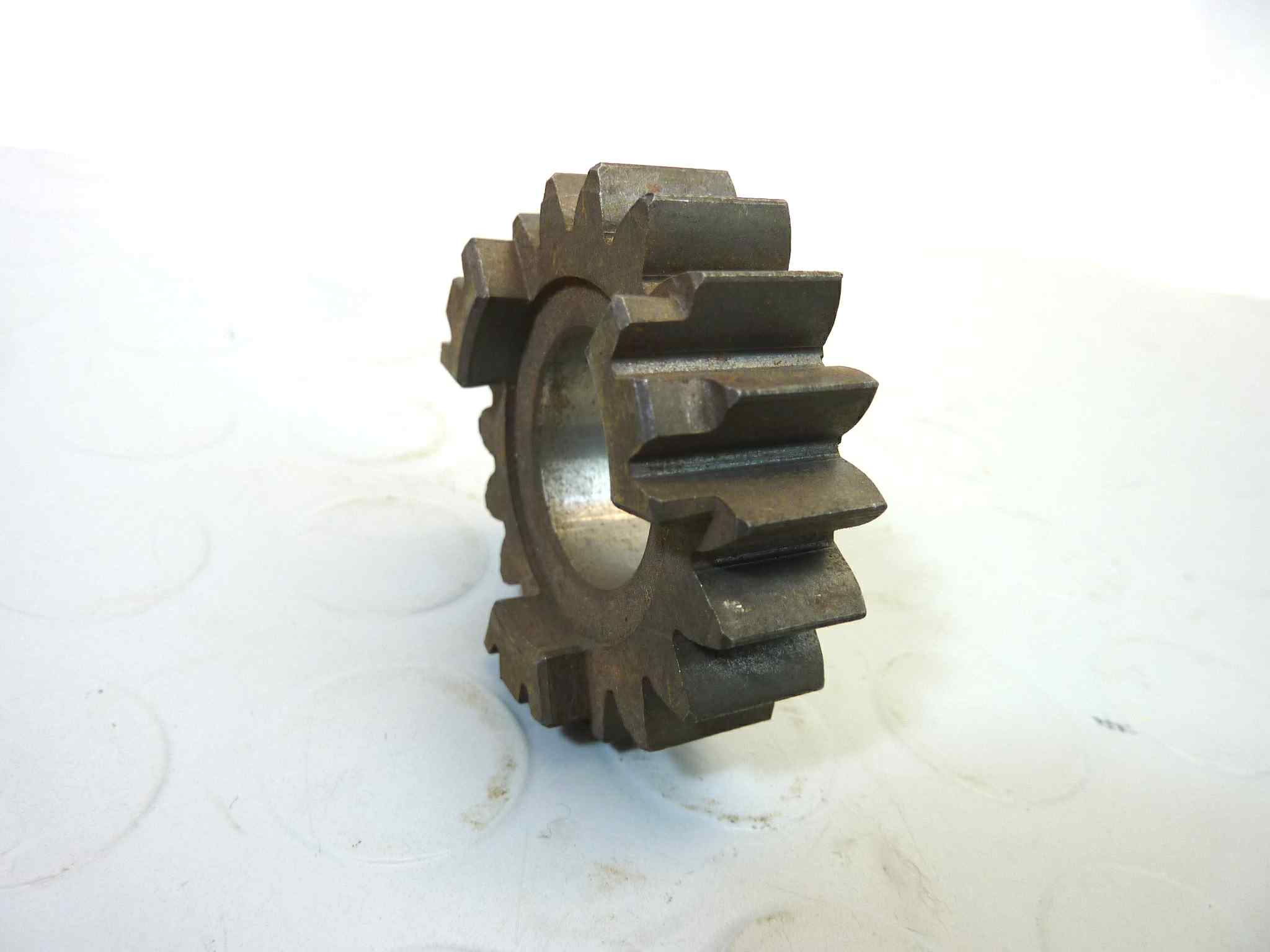 Ingranaggio terza marcia Guzzi V35 V50 18 denti cod 19211400 cambio NUOVO fondo di magazzino, LEGGI DESCRIZIONE - immagine 4