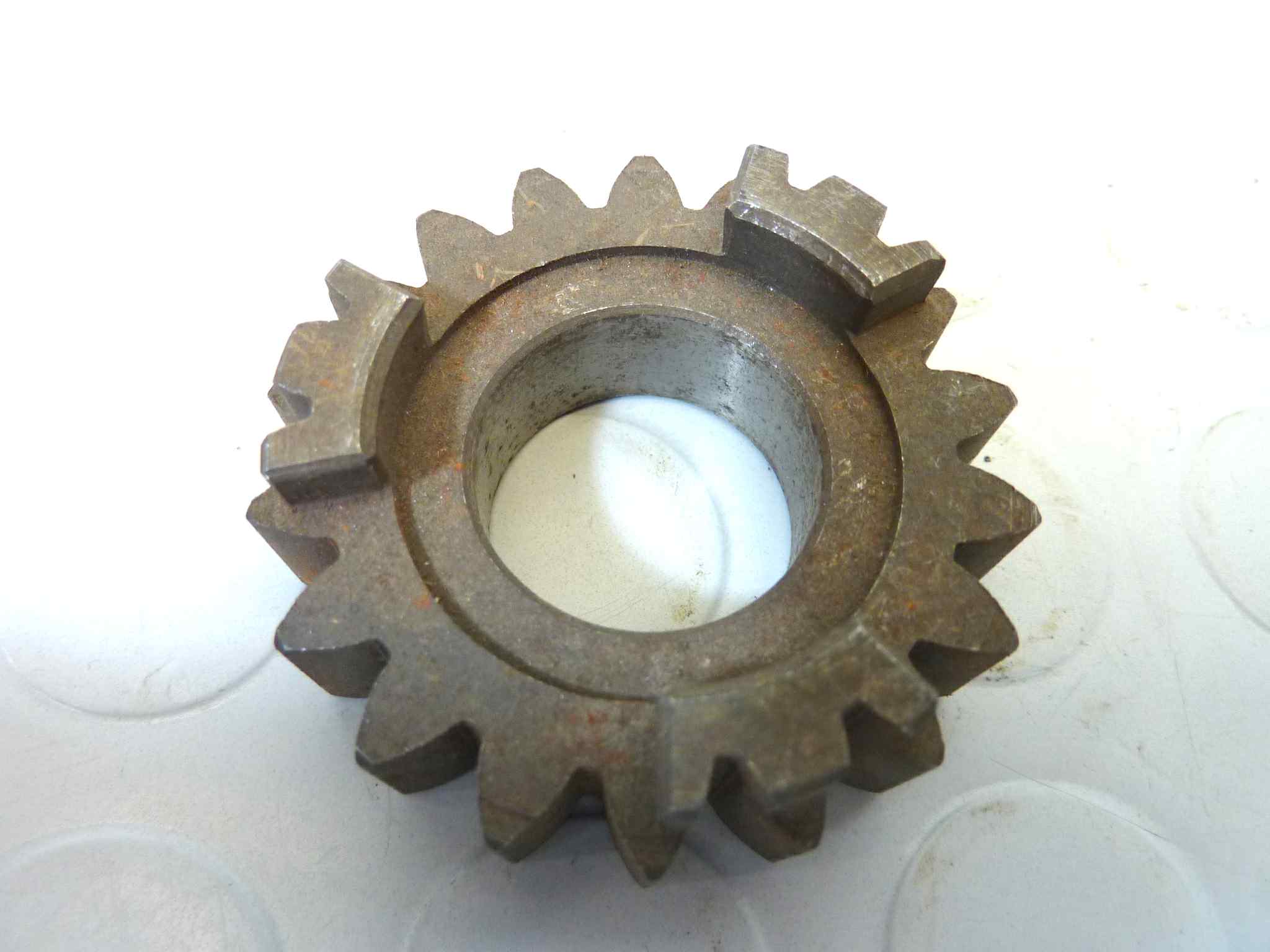 Ingranaggio terza marcia Guzzi V35 V50 18 denti cod 19211400 cambio NUOVO fondo di magazzino, LEGGI DESCRIZIONE - immagine 7