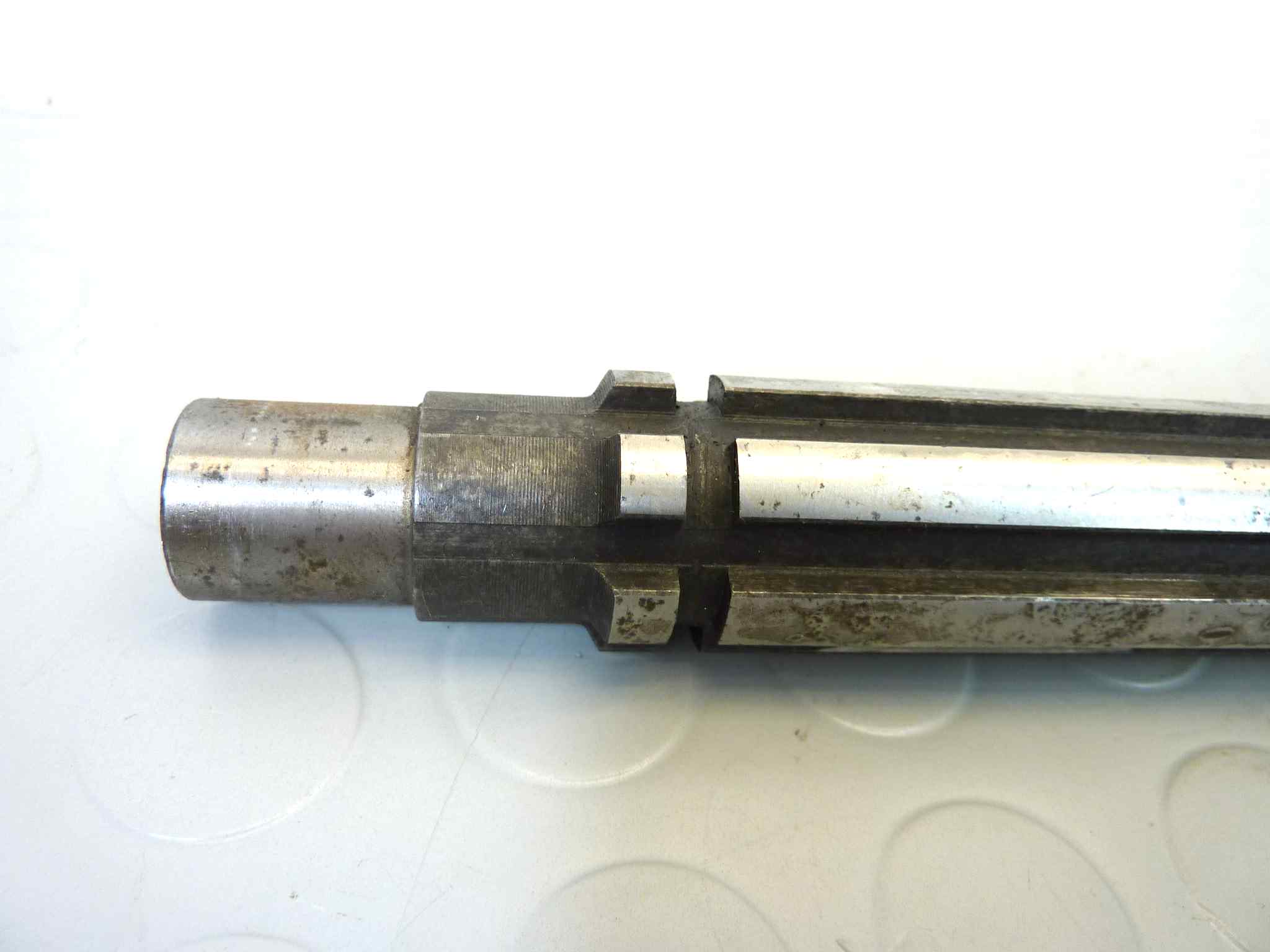 Albero frizione Guzzi 850 T3 T4 T5 California 1000 1100 Le Mans 850 1000 Quota V10 Daytona 1000 cod 14210702 - immagine 3
