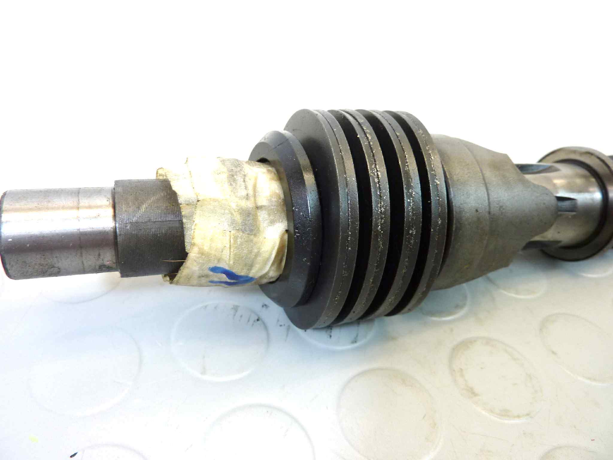Albero frizione Guzzi 850 T3 T4 T5 California 1000 1100 Le Mans 850 1000 Quota V10 Daytona 1000 cod 14210702 - immagine 3