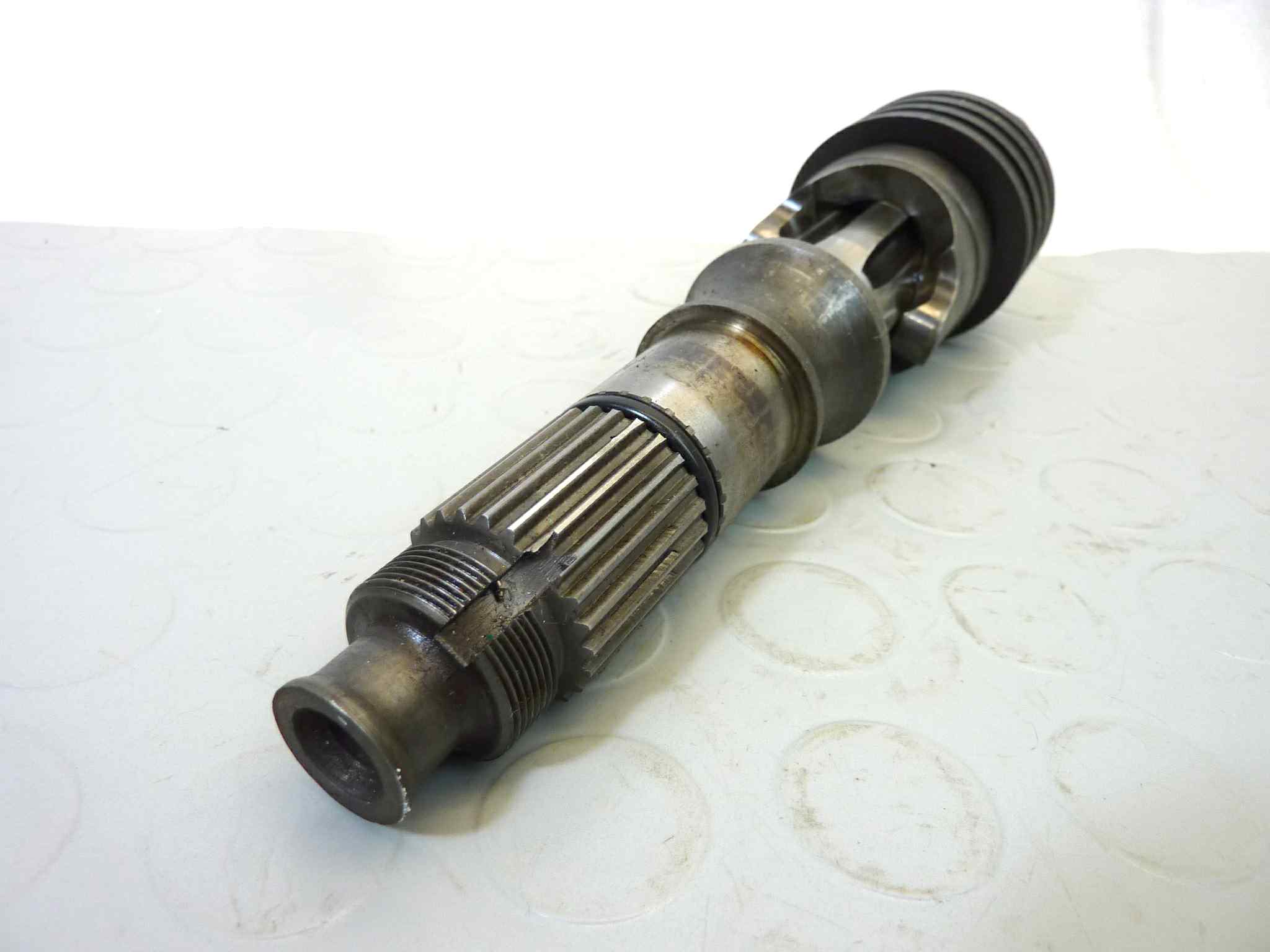 Albero frizione Guzzi 850 T3 T4 T5 California 1000 1100 Le Mans 850 1000 Quota V10 Daytona 1000 cod 14210702 - immagine 6