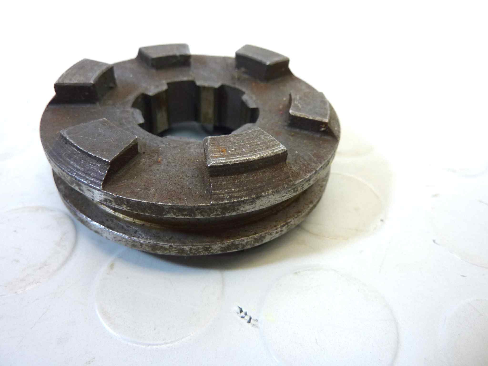 Ingranaggio scorrevole terza quarta marcia Guzzi MG Moto Guzzi 1000 Cali. 3 1.Serie (948 ccm, 1987 - 1987)
MG Moto Guzzi 1000 Cali. 3 2.Serie (948 ccm, 1988)
MG Moto Guzzi 1000 Cali. 3 2.Serie (948 ccm, 1989)
MG Moto Guzzi 1000 Cali. 3 2.Serie (948 ccm, 1990)
MG Moto Guzzi 1000 Cali. 3 C (948 ccm, 1990 - 1990)
MG Moto Guzzi 1000 Cali. 3 Caren. Inj. (948 ccm, 1990)
MG Moto Guzzi 1000 Cali. 3 Caren. Inj. (948 ccm, 1991)
MG Moto Guzzi 1000 Cali. 3 Caren. Inj. (948 ccm, 1992)
MG Moto Guzzi 1000 Cali. 3 I.E. (948 ccm, 1990)
MG Moto Guzzi 1000 Cali. 3 I.E. (948 ccm, 1991)
MG Moto Guzzi 1000 Cali. 3 I.E. (948 ccm, 1992)
MG Moto Guzzi 1000 Daytona (992 ccm, 1992)
MG Moto Guzzi 1000 Daytona (992 ccm, 1993)
MG Moto Guzzi 1000 Daytona (992 ccm, 1994)
MG Moto Guzzi 1000 Daytona (992 ccm, 1995)
MG Moto Guzzi 1000 Daytona (992 ccm, 1996)
MG Moto Guzzi 1000 Daytona RS (1000 ccm, 1997)
MG Moto Guzzi 1000 Daytona RS (1000 ccm, 1998)
MG Moto Guzzi 1000 Daytona RS (1000 ccm, 1999)
MG Moto Guzzi 1000 Daytona RS (1000 ccm, 2000)
MG Moto Guzzi 1000 G 5 (948 ccm, 1978)
MG Moto Guzzi 1000 G 5 (948 ccm, 1979)
MG Moto Guzzi 1000 G 5 (948 ccm, 1980)
MG Moto Guzzi 1000 G 5 (948 ccm, 1981)
MG Moto Guzzi 1000 G 5 (948 ccm, 1982)
MG Moto Guzzi 1000 G 5 (948 ccm, 1983)
MG Moto Guzzi 1000 G 5 (948 ccm, 1984)
MG Moto Guzzi 1000 G 5 (948 ccm, 1985)
MG Moto Guzzi 1000 LM (1000 ccm, 1990)
MG Moto Guzzi 1000 LM (1000 ccm, 1991)
MG Moto Guzzi 1000 LM (1000 ccm, 1992)
MG Moto Guzzi 1000 LM (1000 ccm, 1993)
MG Moto Guzzi 1000 LM (1000 ccm, 1994)
MG Moto Guzzi 1000 LM 4 (948 ccm, 1985)
MG Moto Guzzi 1000 LM 4 (948 ccm, 1986)
MG Moto Guzzi 1000 LM 4 (948 ccm, 1987)
MG Moto Guzzi 1000 LM 5 (948 ccm, 1988)
MG Moto Guzzi 1000 LM 5 (948 ccm, 1989)
MG Moto Guzzi 1000 LM 5 (948 ccm, 1990)
MG Moto Guzzi 1000 LM 5 (948 ccm, 1991)
MG Moto Guzzi 1000 LM 5 (948 ccm, 1992)
MG Moto Guzzi 1000 Mille GT 1.Serie (948 ccm, 1987)
MG Moto Guzzi 1000 Mille GT 1.Serie (948 ccm, 1988)
MG Moto Guzzi 1000 Mille GT 1.Serie (948 ccm, 1989)
MG Moto Guzzi 1000 Mille GT 1.Serie (948 ccm, 1990)
MG Moto Guzzi 1000 Mille GT 2.Serie (948 ccm, 1991)
MG Moto Guzzi 1000 Mille GT 2.Serie (948 ccm, 1992)
MG Moto Guzzi 1000 Mille GT 2.Serie (948 ccm, 1993)
MG Moto Guzzi 1000 Mille GT 2.Serie (948 ccm, 1994)
MG Moto Guzzi 1000 Quota (948 ccm, 1992)
MG Moto Guzzi 1000 Quota (948 ccm, 1993)
MG Moto Guzzi 1000 Quota (948 ccm, 1994)
MG Moto Guzzi 1000 Quota (948 ccm, 1995)
MG Moto Guzzi 1000 Quota (948 ccm, 1996)
MG Moto Guzzi 1000 Quota (948 ccm, 1997)
MG Moto Guzzi 1000 S 1.Serie (948 ccm, 1990)
MG Moto Guzzi 1000 S 1.Serie (948 ccm, 1991)
MG Moto Guzzi 1000 S 1.Serie (948 ccm, 1992)
MG Moto Guzzi 1000 S 2.Serie (948 ccm, 1993 - 1993)
MG Moto Guzzi 1000 SP 1 (948 ccm, 1978)
MG Moto Guzzi 1000 SP 1 (948 ccm, 1979)
MG Moto Guzzi 1000 SP 1 (948 ccm, 1980)
MG Moto Guzzi 1000 SP 1 (948 ccm, 1981)
MG Moto Guzzi 1000 SP 1 (948 ccm, 1982)
MG Moto Guzzi 1000 SP 1 (948 ccm, 1983)
MG Moto Guzzi 1000 SP 2 (948 ccm, 1984)
MG Moto Guzzi 1000 SP 2 (948 ccm, 1985)
MG Moto Guzzi 1000 SP 2 (948 ccm, 1986)
MG Moto Guzzi 1000 SP 2 (948 ccm, 1987)
MG Moto Guzzi 1000 SP 3 (948 ccm, 1988)
MG Moto Guzzi 1000 SP 3 (948 ccm, 1989)
MG Moto Guzzi 1000 SP 3 (948 ccm, 1990)
MG Moto Guzzi 1000 SP 3 (948 ccm, 1991)
MG Moto Guzzi 1000 SP 3 (948 ccm, 1992)
MG Moto Guzzi 1000 SP 3 (948 ccm, 1993)
MG Moto Guzzi 1000 SP 3 (948 ccm, 1994)
MG Moto Guzzi 1000 SP 3 (948 ccm, 1995)
MG Moto Guzzi 1000 SP 3 (948 ccm, 1996)
MG Moto Guzzi 1000 V10 Centauro (992 ccm, 1996)
MG Moto Guzzi 1000 V10 Centauro (992 ccm, 1997)
MG Moto Guzzi 1000 V10 Centauro (992 ccm, 1998)
MG Moto Guzzi 1000 V10 Centauro (992 ccm, 1999)
MG Moto Guzzi 1000 V10 Centauro (992 ccm, 2000)
MG Moto Guzzi 1100 Cali. 75 limited edition (1100 ccm, 1997)
MG Moto Guzzi 1100 Cali. 75 limited edition (1100 ccm, 1998)
MG Moto Guzzi 1100 Cali. Aluminium (1064 ccm, 2003)
MG Moto Guzzi 1100 Cali. Aluminium (1064 ccm, 2004)
MG Moto Guzzi 1100 Cali. Anniversario (1064 ccm, 1997 - 1997)
MG Moto Guzzi 1100 Cali. EV (1064 ccm, 1997)
MG Moto Guzzi 1100 Cali. EV (1064 ccm, 1998)
MG Moto Guzzi 1100 Cali. EV (1064 ccm, 1999)
MG Moto Guzzi 1100 Cali. EV (1064 ccm, 2000)
MG Moto Guzzi 1100 Cali. EV PI (1100 ccm, 2003)
MG Moto Guzzi 1100 Cali. EV PI (1100 ccm, 2004)
MG Moto Guzzi 1100 Cali. EV PI (1100 ccm, 2005)
MG Moto Guzzi 1100 California Classic-Touring (1064 ccm, 2006)
MG Moto Guzzi 1100 California Classic-Touring (1064 ccm, 2007)
MG Moto Guzzi 1100 California Classic-Touring (1064 ccm, 2008)
MG Moto Guzzi 1100 California Classic-Touring (1064 ccm, 2009)
MG Moto Guzzi 1100 California Classic-Touring (1064 ccm, 2010)
MG Moto Guzzi 1100 California Classic-Touring (1064 ccm, 2011)
MG Moto Guzzi 1100 California EV ie Touring (1100 ccm, 2003)
MG Moto Guzzi 1100 California EV ie Touring (1100 ccm, 2004)
MG Moto Guzzi 1100 California EV ie Touring (1100 ccm, 2005)
MG Moto Guzzi 1100 California EV Touring/80° (1064 ccm, 2001)
MG Moto Guzzi 1100 California EV Touring/80° (1064 ccm, 2002)
MG Moto Guzzi 1100 California Stone Touring (1064 ccm, 2002)
MG Moto Guzzi 1100 California Stone Touring (1064 ccm, 2003)
MG Moto Guzzi 1100 California Stone Touring (1064 ccm, 2004)
MG Moto Guzzi 1100 California Stone Touring (1064 ccm, 2005)
MG Moto Guzzi 1100 Cali. i (1100 ccm, 1993)
MG Moto Guzzi 1100 Cali. i (1100 ccm, 1994)
MG Moto Guzzi 1100 Cali. i (1100 ccm, 1995)
MG Moto Guzzi 1100 Cali. i (1100 ccm, 1996)
MG Moto Guzzi 1100 Cali. i (1100 ccm, 1997)
MG Moto Guzzi 1100 Cali. i (1100 ccm, 1998)
MG Moto Guzzi 1100 Cali. Special (1064 ccm, 1999)
MG Moto Guzzi 1100 Cali. Special (1064 ccm, 2000)
MG Moto Guzzi 1100 Cali. Special (1064 ccm, 2001)
MG Moto Guzzi 1100 Cali. Special Sport (1100 ccm, 2001)
MG Moto Guzzi 1100 Cali. Special Sport (1100 ccm, 2002)
MG Moto Guzzi 1100 Cali. Stone (1064 ccm, 2001)
MG Moto Guzzi 1100 Cali. Stone (1064 ccm, 2002)
MG Moto Guzzi 1100 Cali. Stone/Metal (1064 ccm, 2003)
MG Moto Guzzi 1100 Cali. Stone/Metal (1064 ccm, 2004)
MG Moto Guzzi 1100 Cali. Stone/Metal (1064 ccm, 2005)
MG Moto Guzzi 1100 Cali. Titanium (1100 ccm, 2003)
MG Moto Guzzi 1100 Cali. Titanium (1100 ccm, 2004)
MG Moto Guzzi 1100 Cali. Vergaser (1064 ccm, 1994)
MG Moto Guzzi 1100 Cali. Vergaser (1064 ccm, 1995)
MG Moto Guzzi 1100 Cali. Vergaser (1064 ccm, 1996)
MG Moto Guzzi 1100 Cali. Vergaser (1064 ccm, 1997)
MG Moto Guzzi 1100 Cali. Vintage (1064 ccm, 2006)
MG Moto Guzzi 1100 Cali. Vintage (1064 ccm, 2007)
MG Moto Guzzi 1100 Cali. Vintage (1064 ccm, 2008)
MG Moto Guzzi 1100 Quota ES (1064 ccm, 1998)
MG Moto Guzzi 1100 Quota ES (1064 ccm, 1999)
MG Moto Guzzi 1100 Quota ES (1064 ccm, 2000)
MG Moto Guzzi 1100 Quota ES (1064 ccm, 2001)
MG Moto Guzzi 1100 Sport (1064 ccm, 1994)
MG Moto Guzzi 1100 Sport (1064 ccm, 1995)
MG Moto Guzzi 1100 Sport (1064 ccm, 1996)
MG Moto Guzzi 1100 Sport Corsa (1064 ccm, 1998)
MG Moto Guzzi 1100 Sport Corsa (1064 ccm, 1999)
MG Moto Guzzi 1100 Sport I.E. (1064 ccm, 1997)
MG Moto Guzzi 1100 Sport I.E. (1064 ccm, 1998)
MG Moto Guzzi 1100 Sport I.E. (1064 ccm, 1999)
MG Moto Guzzi 1100 Sport I.E. (1064 ccm, 2000)
MG Moto Guzzi 750 S 3 (748 ccm, 1975)
MG Moto Guzzi 750 S 3 (748 ccm, 1976)
MG Moto Guzzi 850 Le Mans I (844 ccm, 1976)
MG Moto Guzzi 850 Le Mans I (844 ccm, 1977)
MG Moto Guzzi 850 Le Mans I (844 ccm, 1978)
MG Moto Guzzi 850 Le Mans II (844 ccm, 1979)
MG Moto Guzzi 850 Le Mans II (844 ccm, 1980)
MG Moto Guzzi 850 Le Mans III (844 ccm, 1981)
MG Moto Guzzi 850 Le Mans III (844 ccm, 1982)
MG Moto Guzzi 850 Le Mans III (844 ccm, 1983)
MG Moto Guzzi 850 Le Mans III (844 ccm, 1984)
MG Moto Guzzi 850 Le Mans III (844 ccm, 1985)
MG Moto Guzzi 850 T3 (844 ccm, 1975)
MG Moto Guzzi 850 T3 (844 ccm, 1976)
MG Moto Guzzi 850 T3 (844 ccm, 1977)
MG Moto Guzzi 850 T3 (844 ccm, 1978)
MG Moto Guzzi 850 T3 (844 ccm, 1979)
MG Moto Guzzi 850 T3 (844 ccm, 1980)
MG Moto Guzzi 850 T3 (844 ccm, 1981)
MG Moto Guzzi 850 T3 (844 ccm, 1982)
MG Moto Guzzi 850 T3 CALIFORNIA (844 ccm, 1975)
MG Moto Guzzi 850 T3 CALIFORNIA (844 ccm, 1976)
MG Moto Guzzi 850 T3 CALIFORNIA (844 ccm, 1977)
MG Moto Guzzi 850 T3 CALIFORNIA (844 ccm, 1978)
MG Moto Guzzi 850 T3 CALIFORNIA (844 ccm, 1979)
MG Moto Guzzi 850 T3 CALIFORNIA (844 ccm, 1980)
MG Moto Guzzi 850 T3 CALIFORNIA (844 ccm, 1981)
MG Moto Guzzi 850 T3 CALIFORNIA (844 ccm, 1982)
MG Moto Guzzi 850 T3 CALIFORNIA (844 ccm, 1983)
MG Moto Guzzi 850 T4 (844 ccm, 1980)
MG Moto Guzzi 850 T4 (844 ccm, 1981)
MG Moto Guzzi 850 T4 (844 ccm, 1982)
MG Moto Guzzi 850 T 5 1. Serie (844 ccm, 1983)
MG Moto Guzzi 850 T 5 1. Serie (844 ccm, 1984)
MG Moto Guzzi 850 T 5 Polizia (844 ccm, 1983)
MG Moto Guzzi 850 T 5 Polizia (844 ccm, 1984)
MG Moto Guzzi 850 T 5 Polizia (844 ccm, 1985)
MG Moto Guzzi 850 T 5 Polizia (844 ccm, 1986)
MG Moto Guzzi 850 T 5 Polizia (844 ccm, 1987)
MG Moto Guzzi 850 T 5 Polizia (844 ccm, 1988)
MG Moto Guzzi 850 T 5 Polizia (844 ccm, 1989)
MG Moto Guzzi 850 T 5 Rundsch. (844 ccm, 1985)
MG Moto Guzzi 850 T 5 Rundsch. (844 ccm, 1986)
MG Moto Guzzi 850 T 5 Rundsch. (844 ccm, 1987)
MG Moto Guzzi 850 T 5 Rundsch. (844 ccm, 1988)
MG Moto Guzzi CALIFORNIA II (948 ccm, 1982)
MG Moto Guzzi CALIFORNIA II (948 ccm, 1983)
MG Moto Guzzi CALIFORNIA II (948 ccm, 1984)
MG Moto Guzzi CALIFORNIA II (948 ccm, 1985)
MG Moto Guzzi CALIFORNIA II (948 ccm, 1986)
MG Moto Guzzi CALIFORNIA II (948 ccm, 1987)
MG Moto Guzzi California Jackal (1064 ccm, 1999)
MG Moto Guzzi California Jackal (1064 ccm, 2000)
MG Moto Guzzi California Jackal (1064 ccm, 2001) cod 14231012 - immagine 9