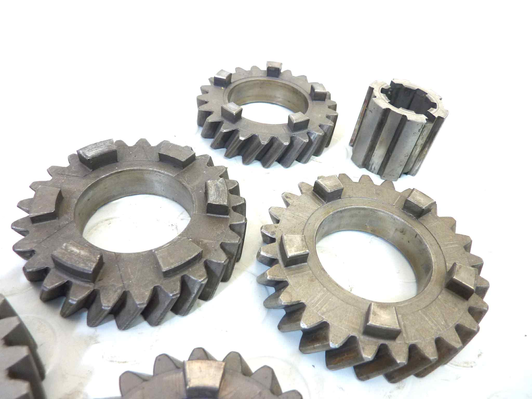 Ingranaggi albero secondario Guzzi California 1000 1100 T5 850 NUOVO fondo di magazzino, LEGGI DESCRIZIONE - immagine 3