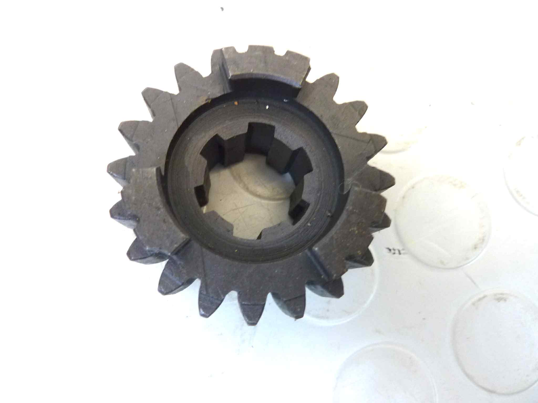 Ingranaggio quinta marcia Guzzi V35 V50 20 denti cod 19215200 cambio NUOVO fondo di magazzino, LEGGI DESCRIZIONE - immagine 3