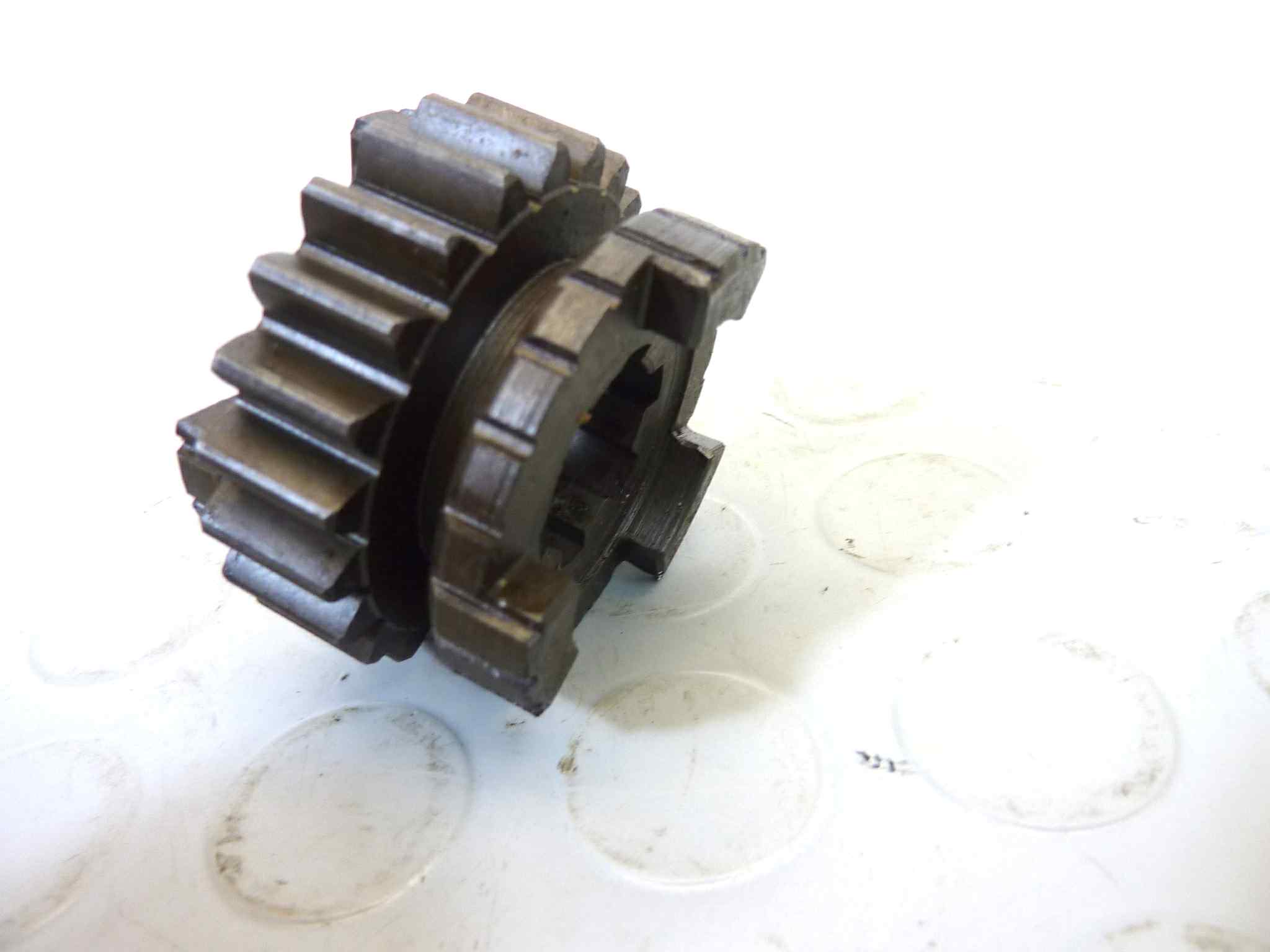 Ingranaggio quarta marcia Guzzi V35 V50 22 denti cod 19211800 cambio NUOVO fondo di magazzino, LEGGI DESCRIZIONE - immagine 7