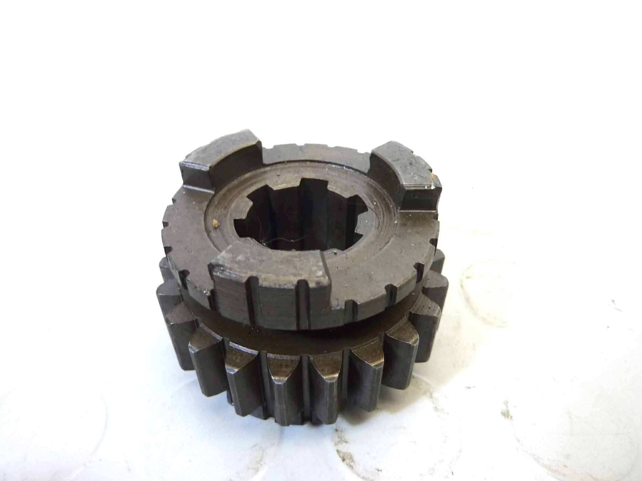 Ingranaggio quarta marcia Guzzi V35 V50 22 denti cod 19211800 cambio NUOVO fondo di magazzino, LEGGI DESCRIZIONE - immagine 8