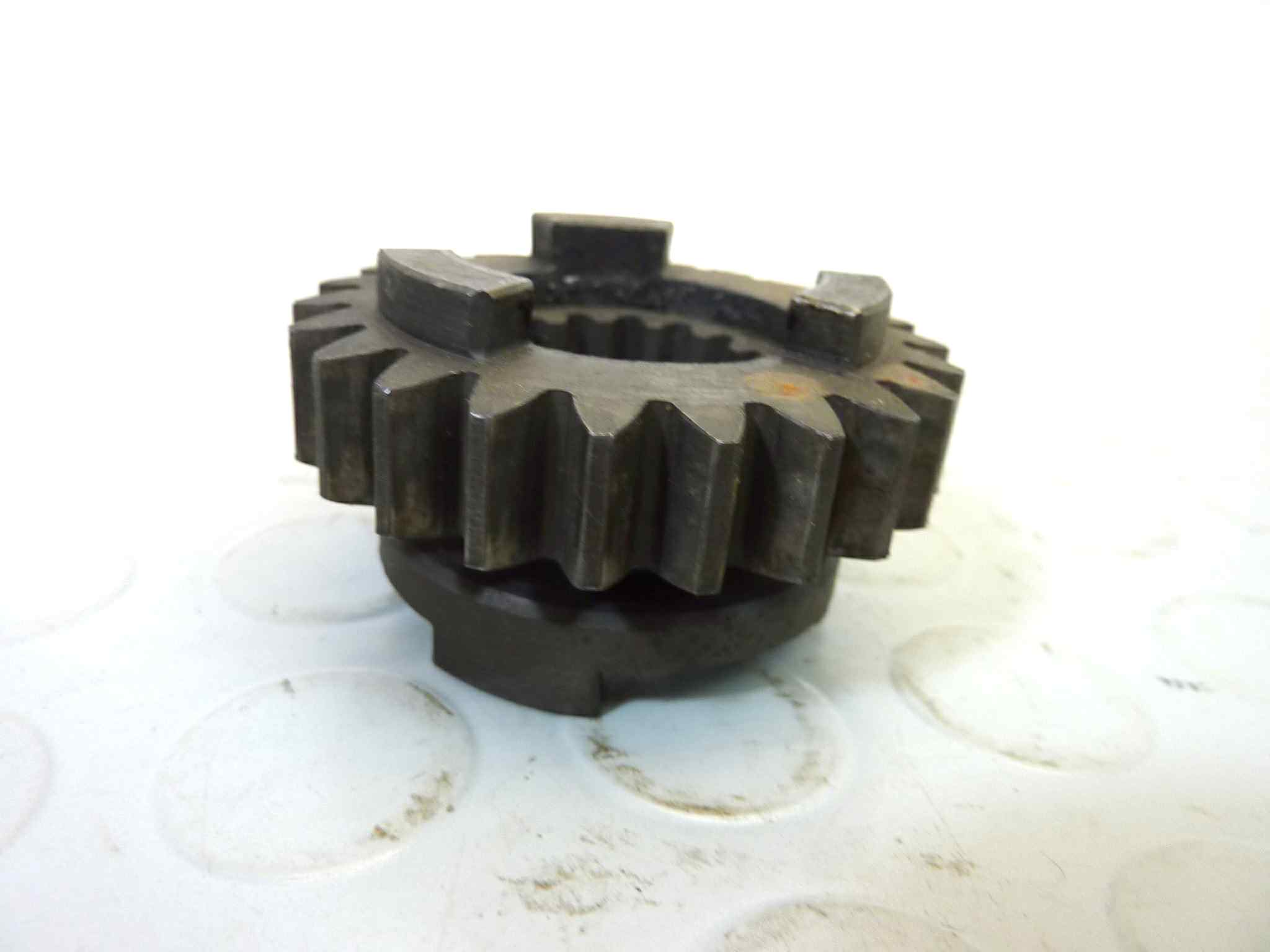 Ingranaggio terza marcia Guzzi 65GT XPA Nevada NTX SP750 Strada Targa V65 Florida V75 PA V35 V50 PA cambio NUOVO fondo di magazzino, LEGGI DESCRIZIONE - immagine 2