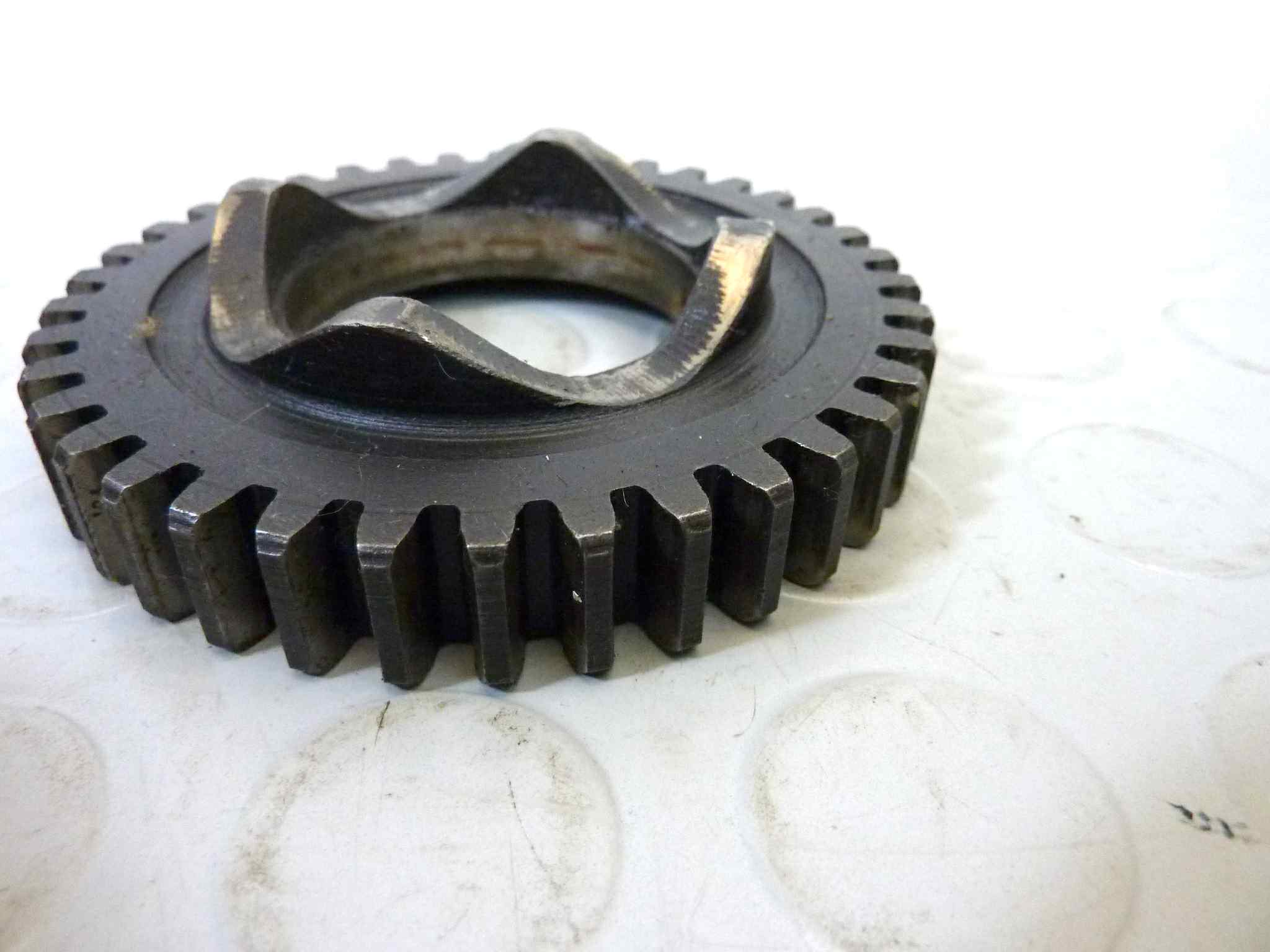 Ingranaggio frizione Gilera Nettuno 250 38 denti - immagine 4