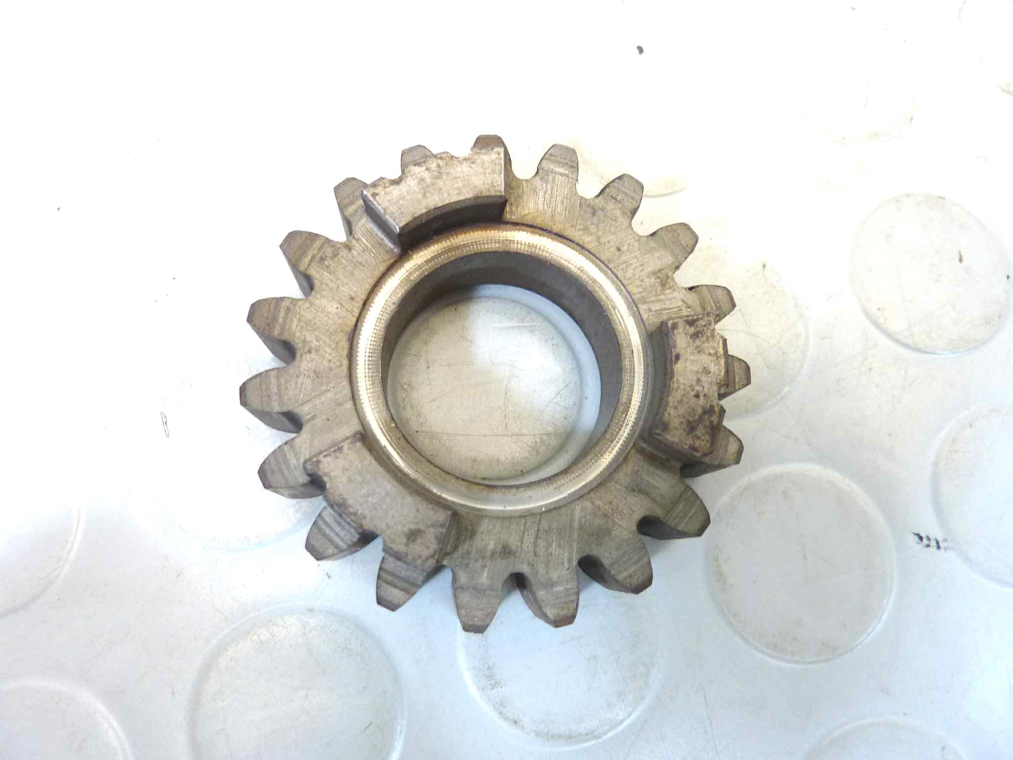 Ingranaggio quarta marcia Guzzi 65GT XPA Nevada NTX SP750 Strada Targa V65 Florida V75 PA V35 V50 PA cambio cod 19215161 19 denti NUOVO fondo di magazzino, LEGGI DESCRIZIONE - immagine 4