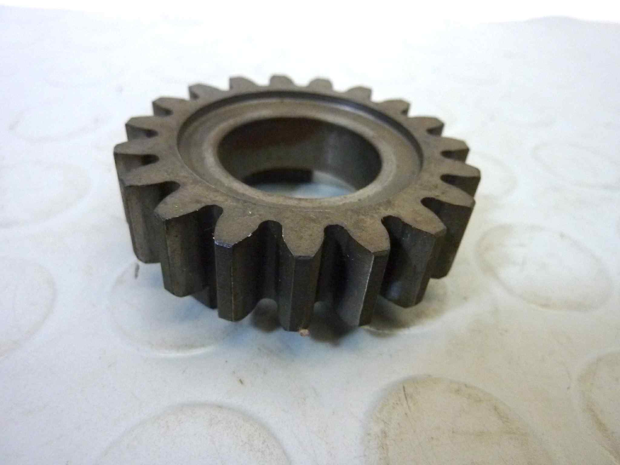 Ingranaggio quarta marcia Guzzi 65GT XPA Nevada NTX SP750 Strada Targa V65 Florida V75 PA V35 V50 PA cambio cod 19215161 19 denti NUOVO fondo di magazzino, LEGGI DESCRIZIONE - immagine 5