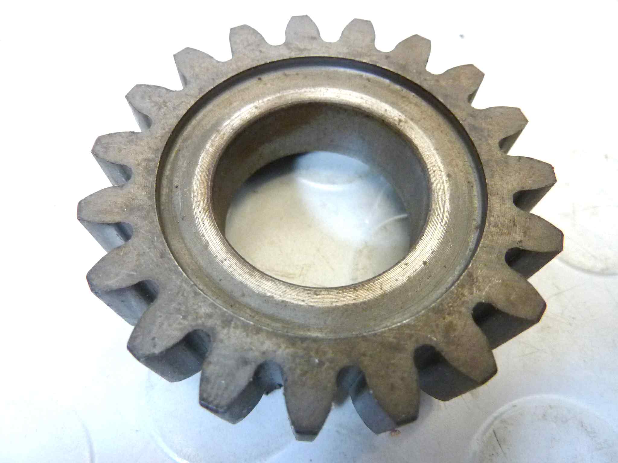 Ingranaggio quarta marcia Guzzi 65GT XPA Nevada NTX SP750 Strada Targa V65 Florida V75 PA V35 V50 PA cambio cod 19215161 19 denti NUOVO fondo di magazzino, LEGGI DESCRIZIONE - immagine 6