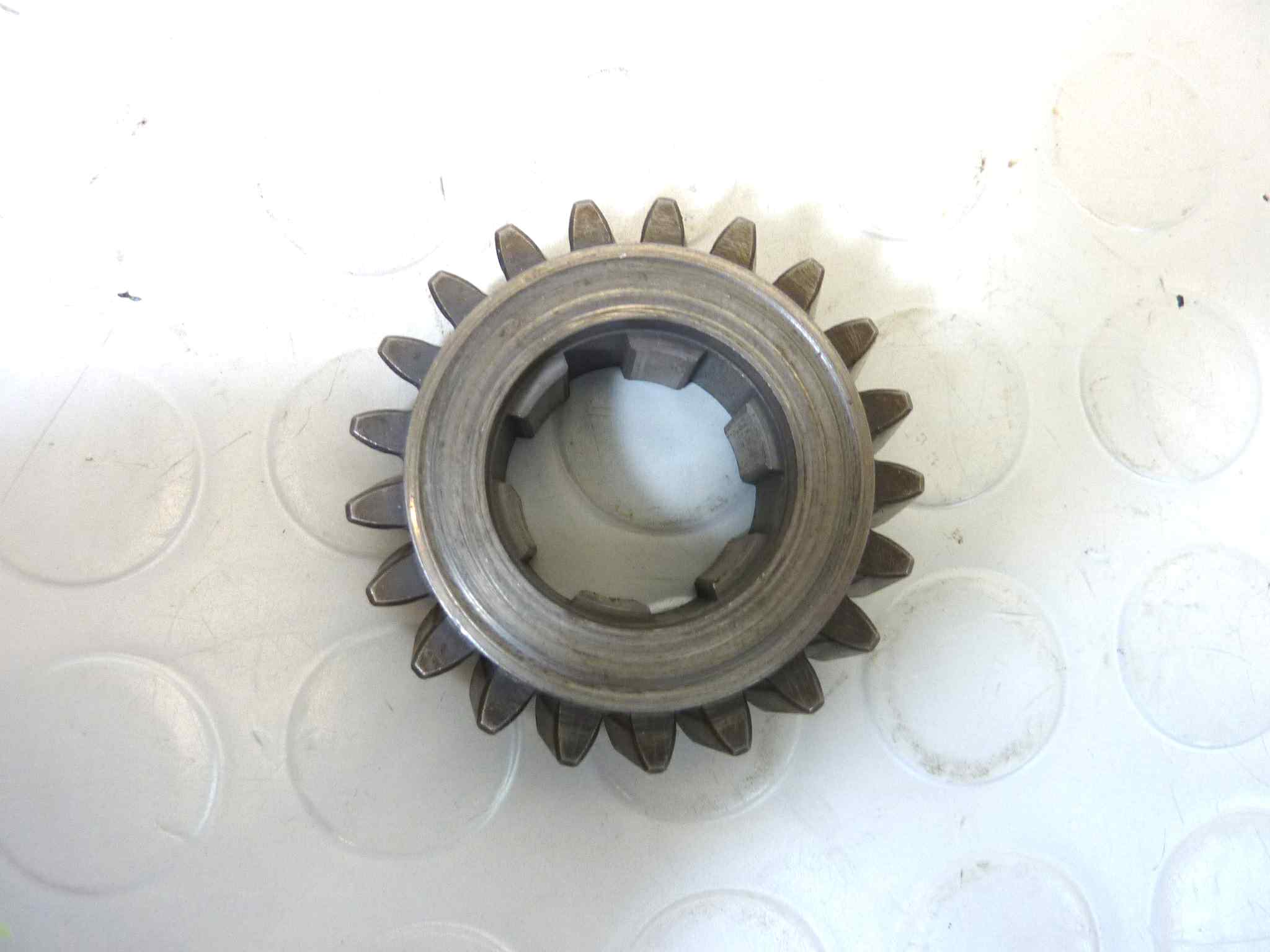 Ingranaggio quinta marcia 21 denti Guzzi California 1000 1100 Quota SP Le Mans V10 T3 T4 T5 850 cod 14215213 cambio NUOVO fondo di magazzino, LEGGI DESCRIZIONE - immagine 6
