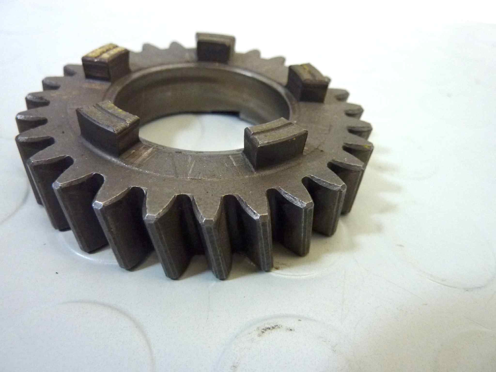 Ingranaggio quinta marcia 28 denti Guzzi California 1000 1100 Quota SP Le Mans V10 T3 T4 T5 850 cambio NUOVO fondo di magazzino, LEGGI DESCRIZIONE - immagine 4