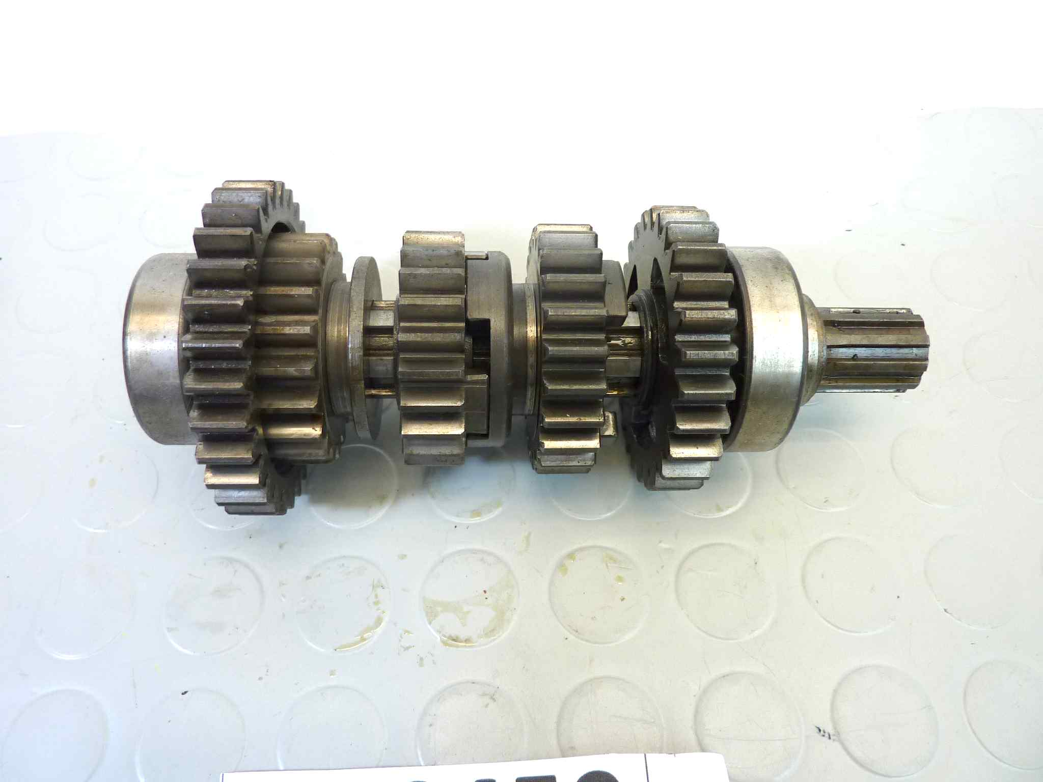 Albero secondario completo Guzzi V35 V50 prima serie cod albero 19213600 con ingranaggi - immagine 2