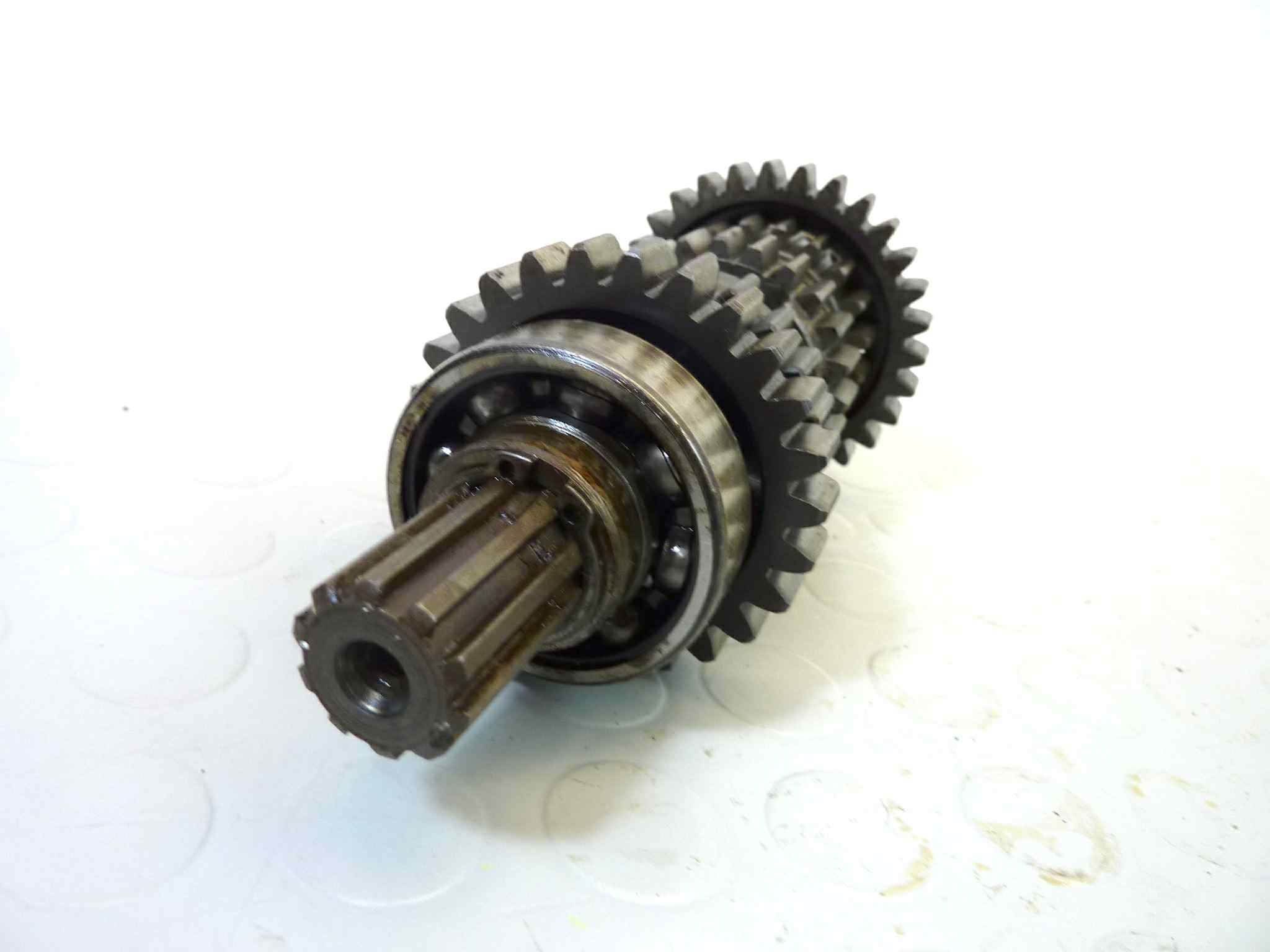 Albero secondario completo Guzzi V35 V50 prima serie cod albero 19213600 con ingranaggi - immagine 5