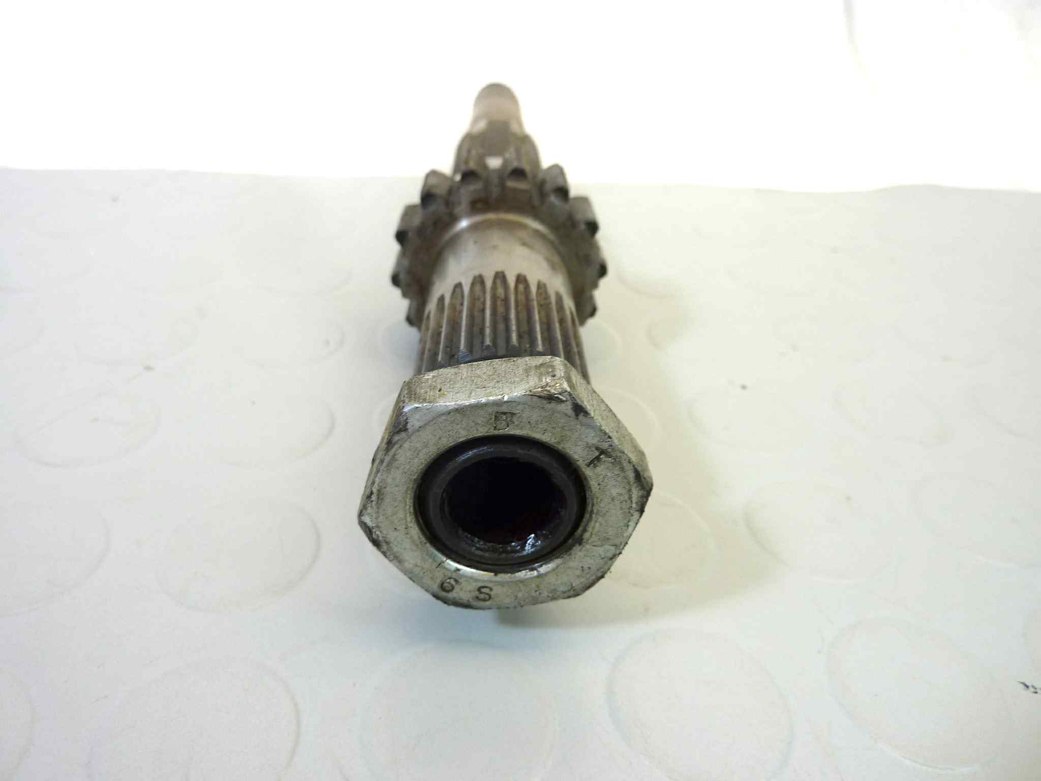 Albero primario cambio Guzzi Nuovo Falcone cod 10210500 - immagine 4