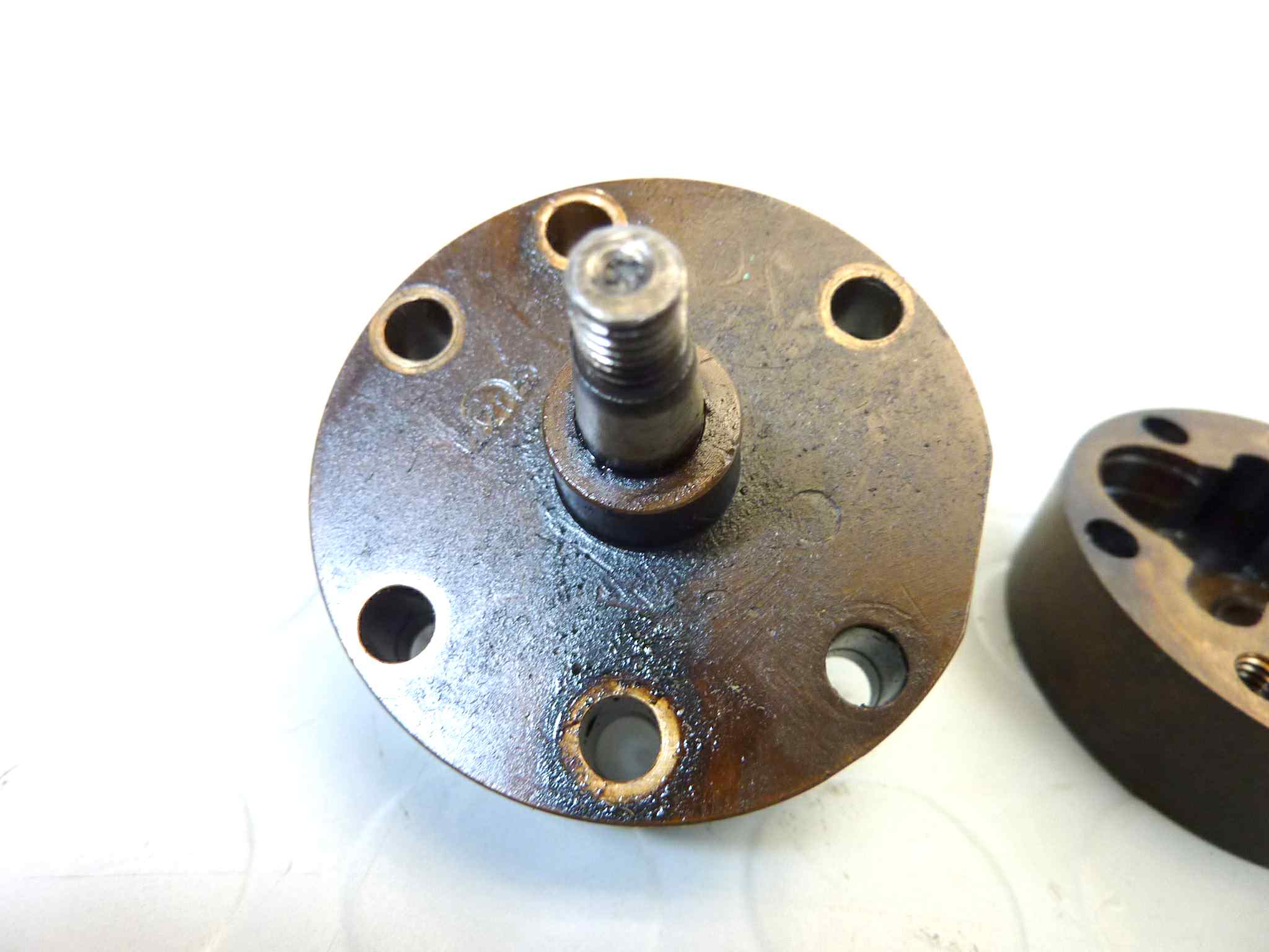 Pompa olio Moto Guzzi Galletto 160 come da foto - immagine 2