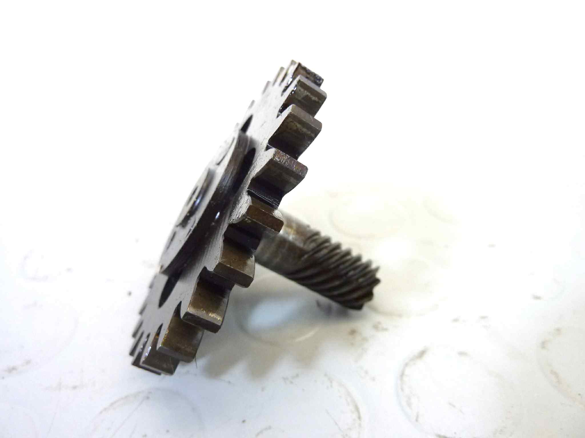 Ingranaggio Pompa Olio Per Moto Guzzi Galletto 192 cc - immagine 4