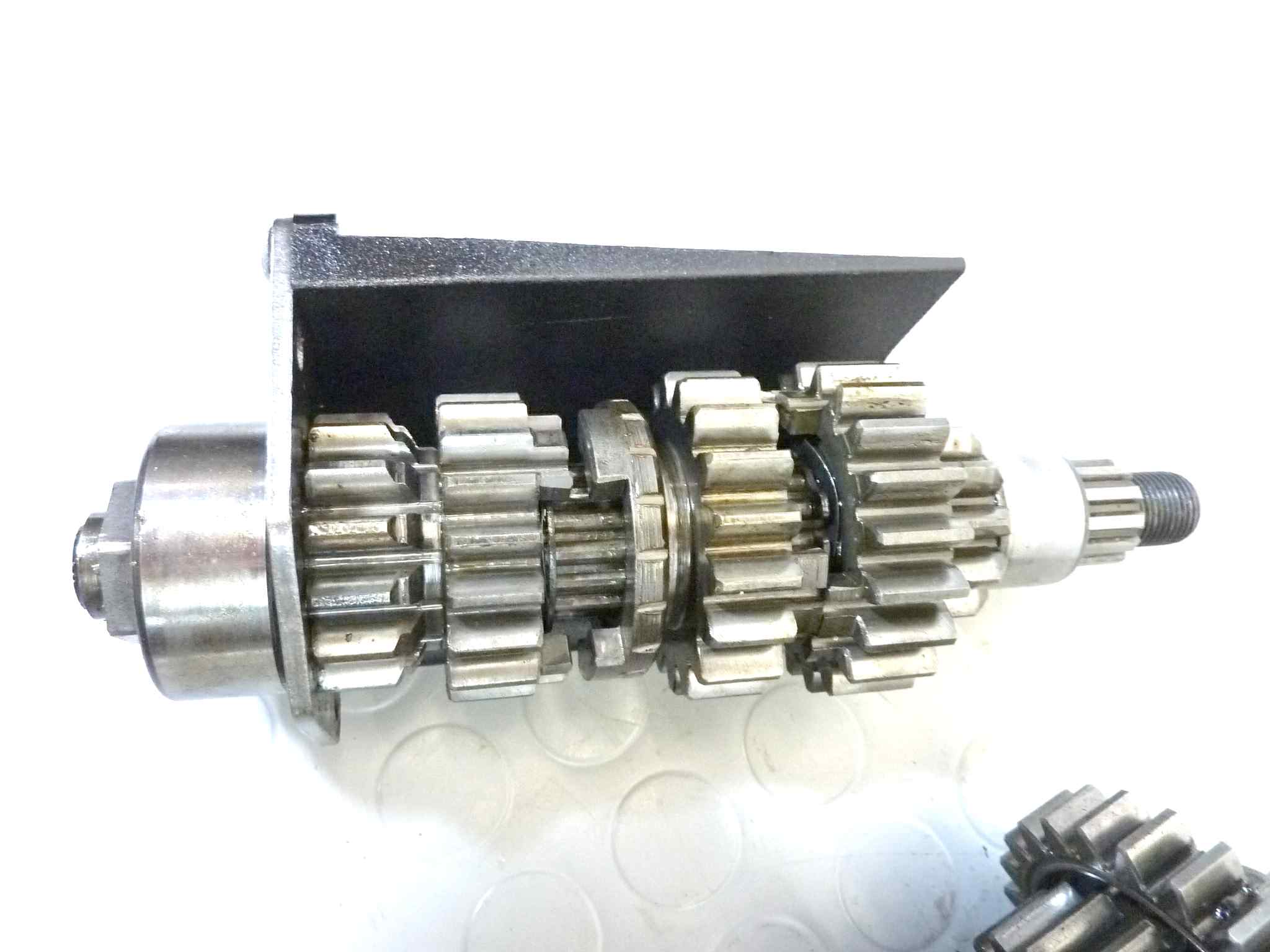 Cambio completo Guzzi V65 Florida con ingranaggio quarta marcia da sostituire - immagine 2