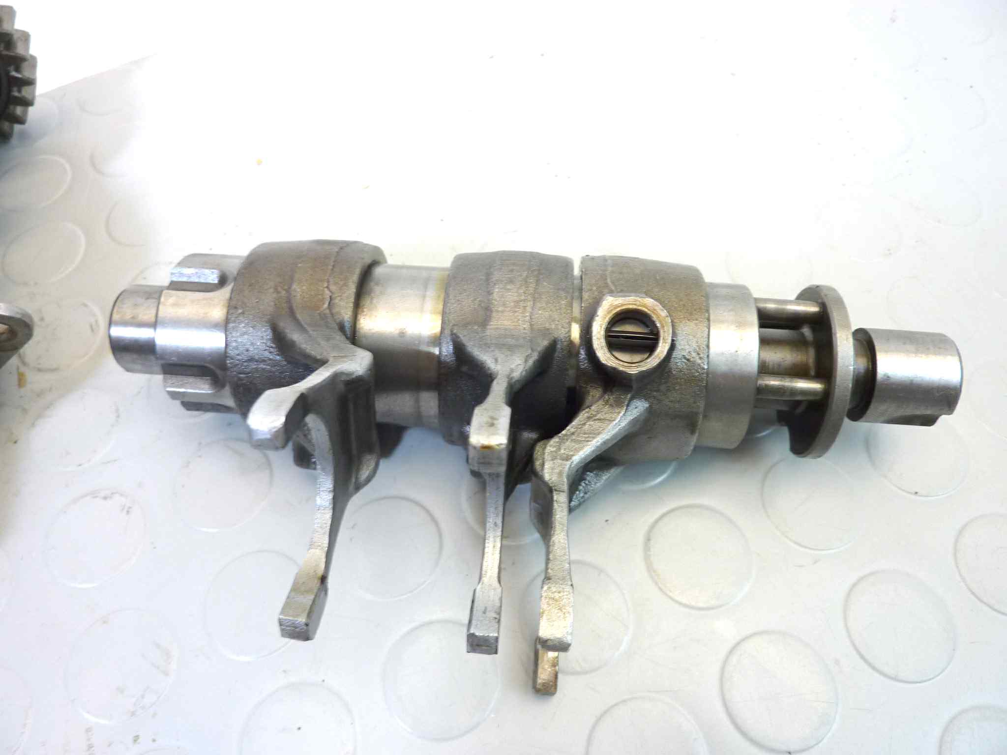 Cambio completo Guzzi V65 Florida con ingranaggio quarta marcia da sostituire - immagine 11