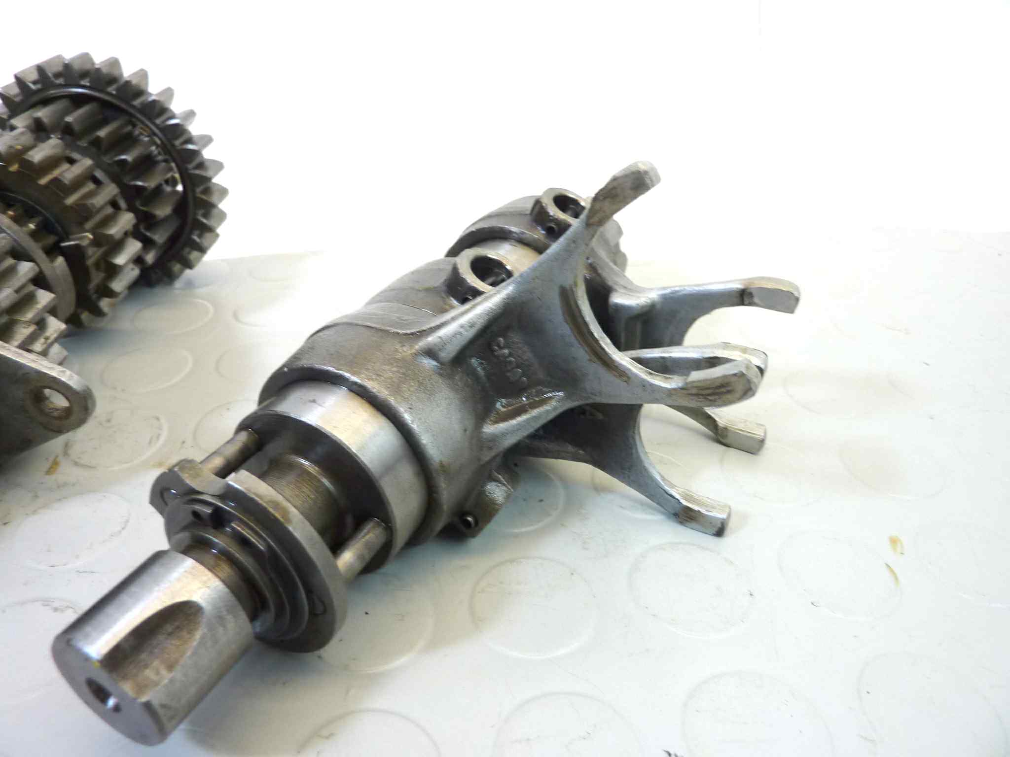 Cambio completo Guzzi V65 Florida con ingranaggio quarta marcia da sostituire - immagine 14
