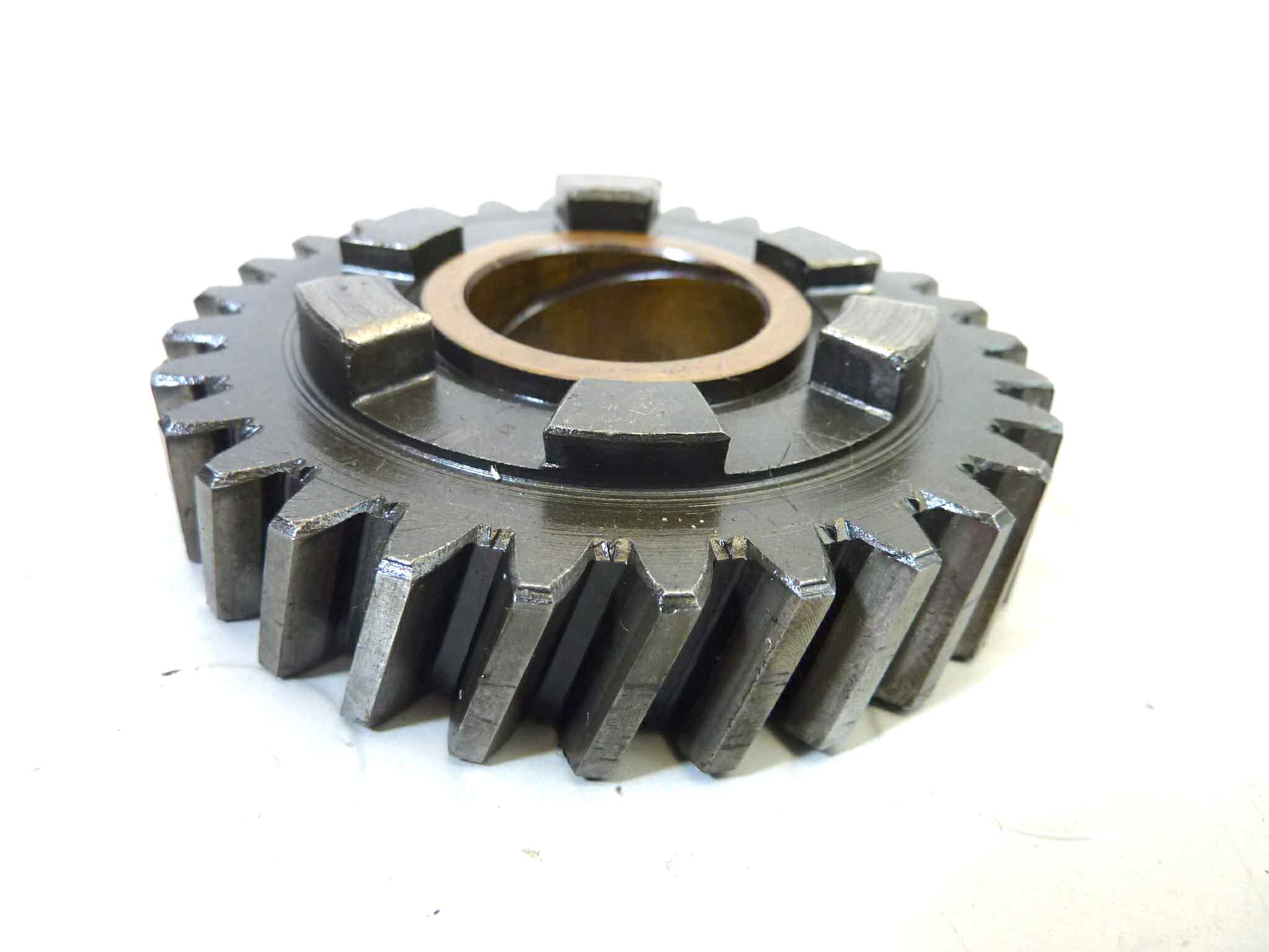 Ingranaggio prima marcia Moto Guzzi V7 700 cod 12214002 - immagine 2