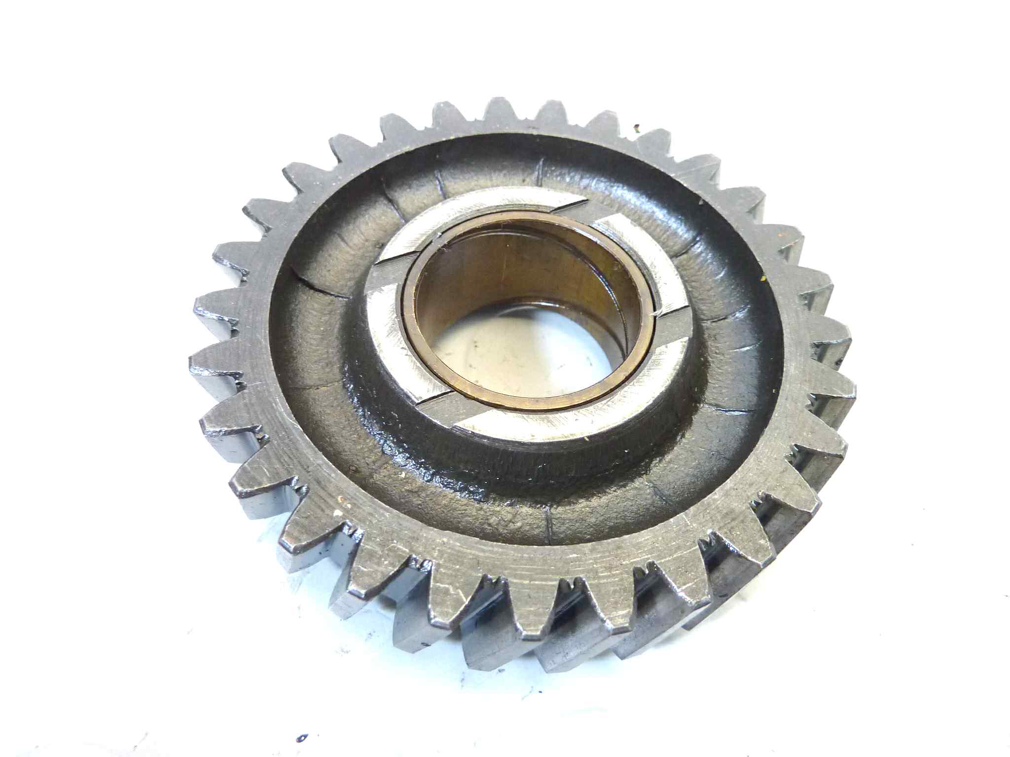 Ingranaggio prima marcia Moto Guzzi V7 700 cod 12214002 - immagine 6