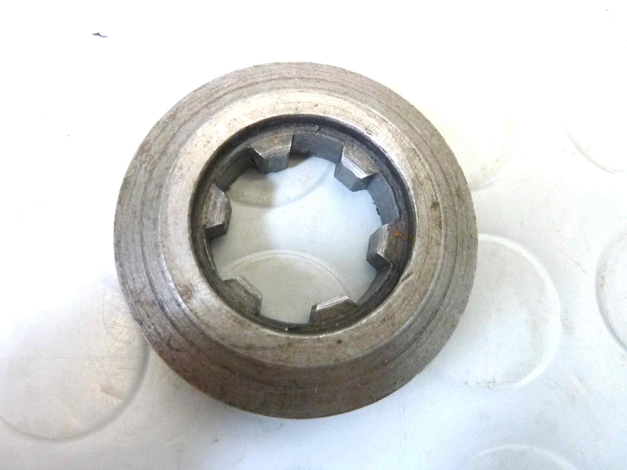 Piattello parastrappi albero frizione Moto Guzzi V7 700 - immagine 3