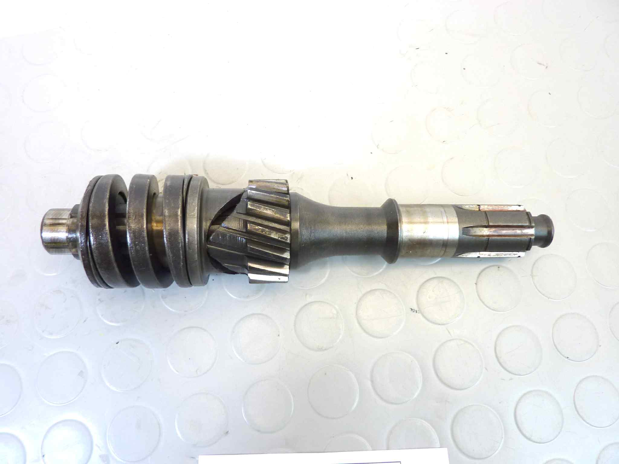 Albero frizione Moto Guzzi V7 700 cod 12210701 - immagine 3