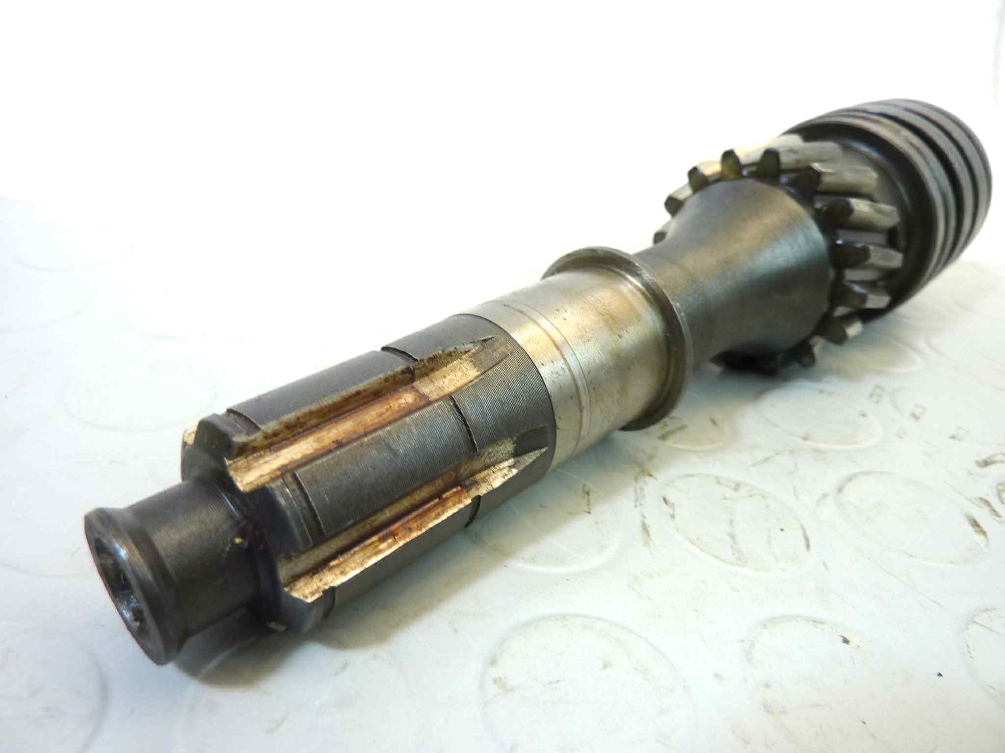 Albero frizione Moto Guzzi V7 700 cod 12210701 - immagine 8