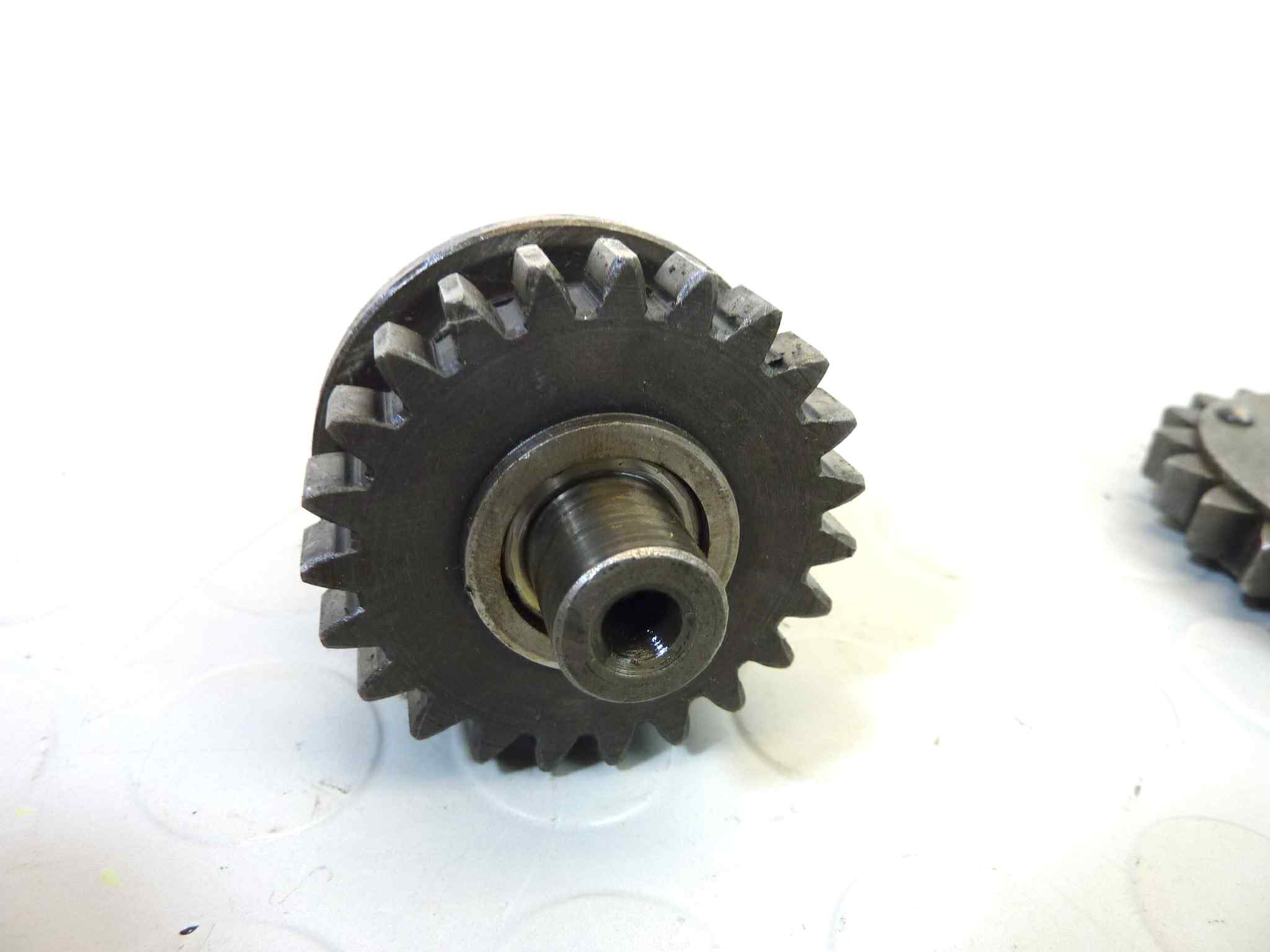 Ingranaggio albero secondario e ing libero avviamento Guzzi Zigolo 98 II serie dal 1958 - immagine 8