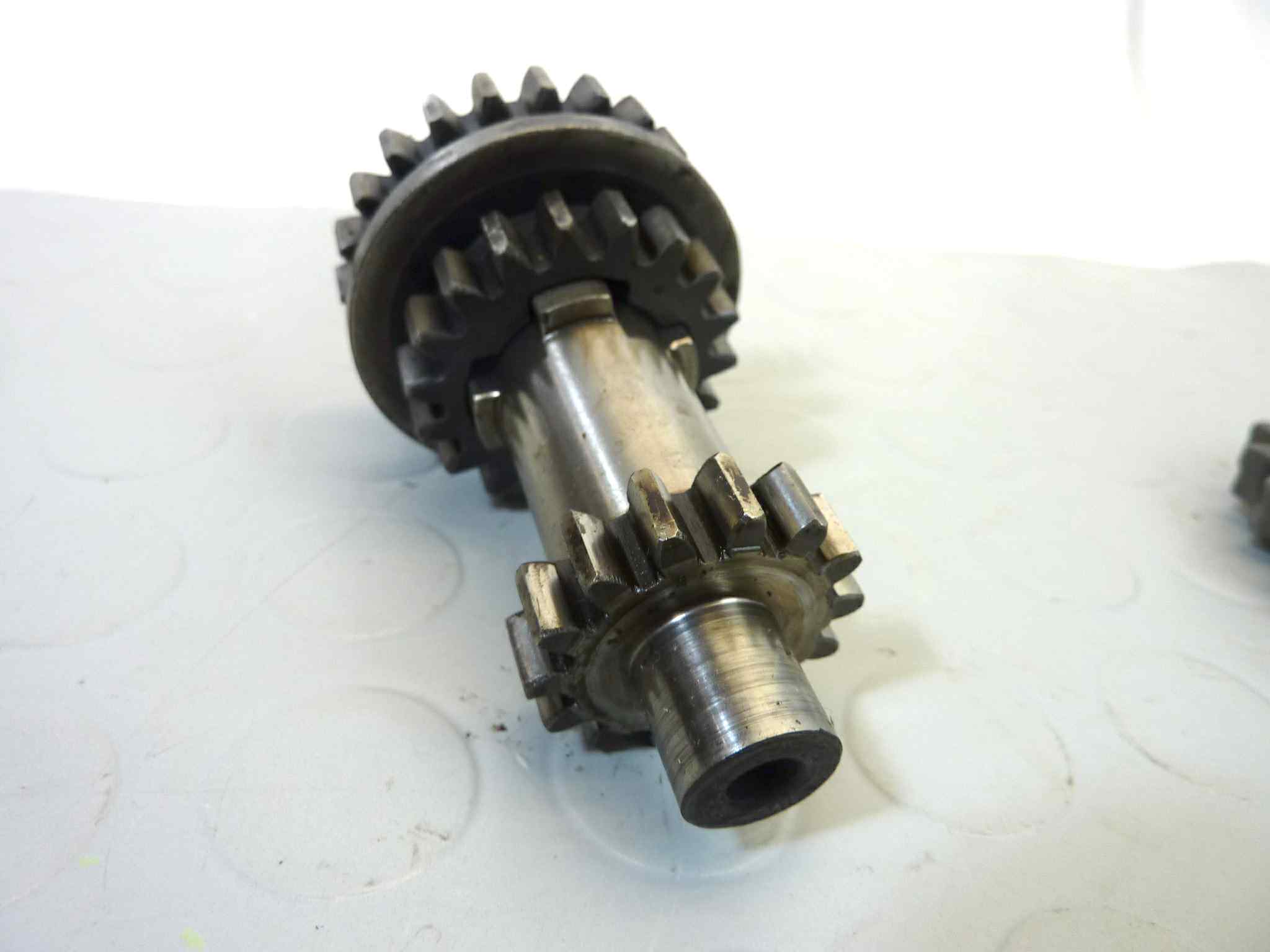 Ingranaggio albero secondario e ing libero avviamento Guzzi Zigolo 98 II serie dal 1958 - immagine 9