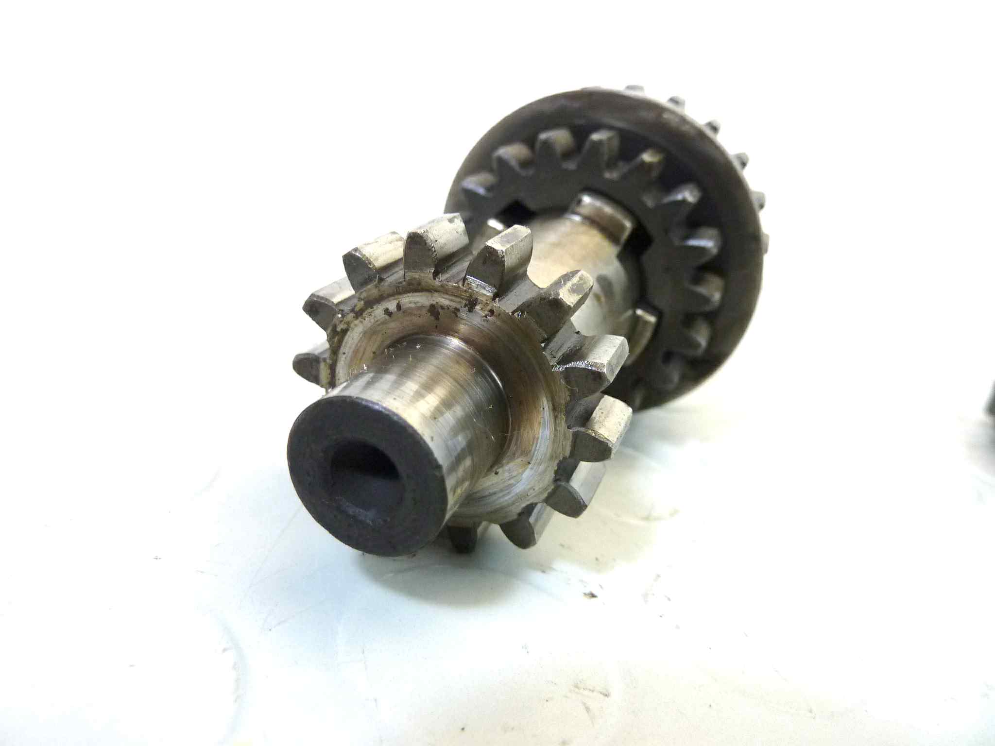 Ingranaggio albero secondario e ing libero avviamento Guzzi Zigolo 98 II serie dal 1958 - immagine 10