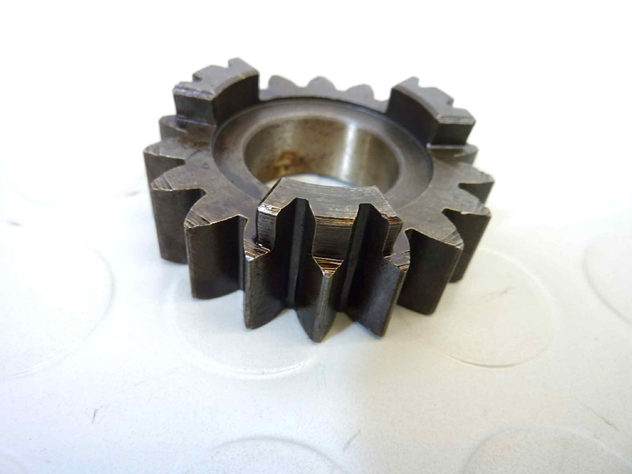 Ingranaggio terza marcia Guzzi V35 V50 18 denti cod 19211400 cambio NUOVO fondo di magazzino, LEGGI DESCRIZIONE - immagine 2