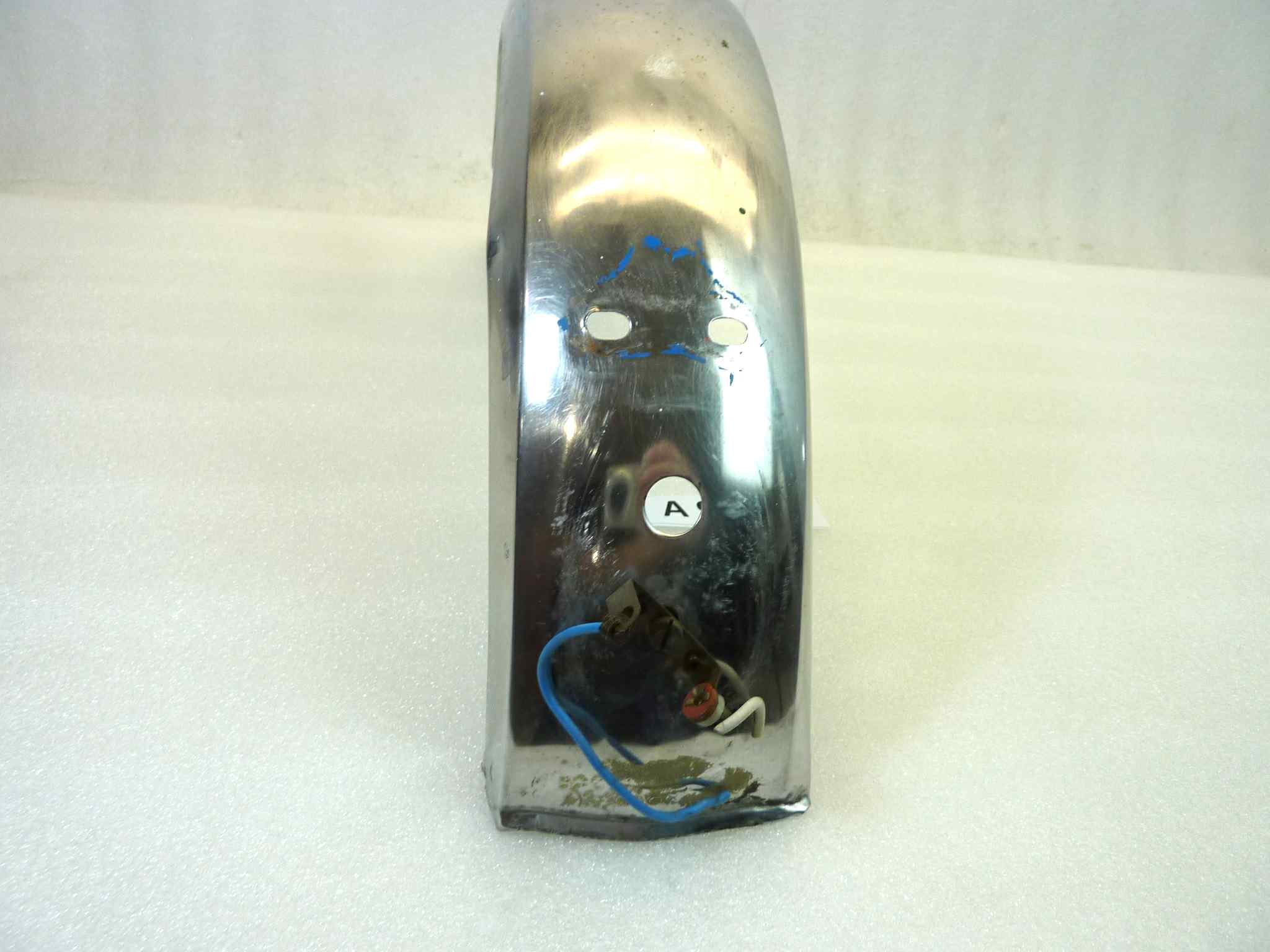 Parafango posteriore ciclomotore mini bike Benelli Cimatti Guzzi vari modelli epoca lungh al piano cm 47 - altezza al piano cm 19 - largh max 8,5 cm - immagine 8