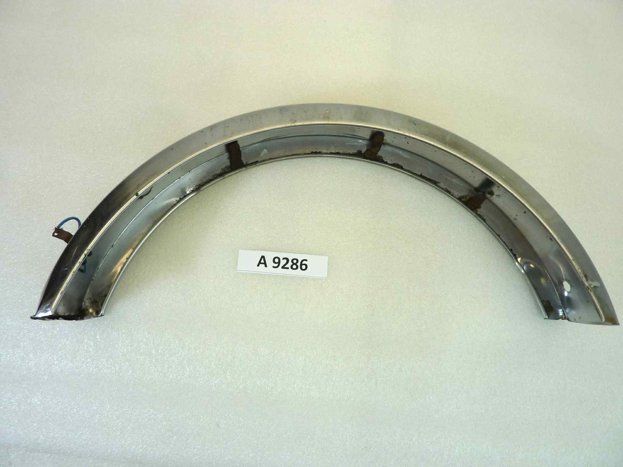 Parafango posteriore ciclomotore mini bike Benelli Cimatti Guzzi vari modelli epoca lungh al piano cm 47 - altezza al piano cm 19 - largh max 8,5 cm - immagine 2