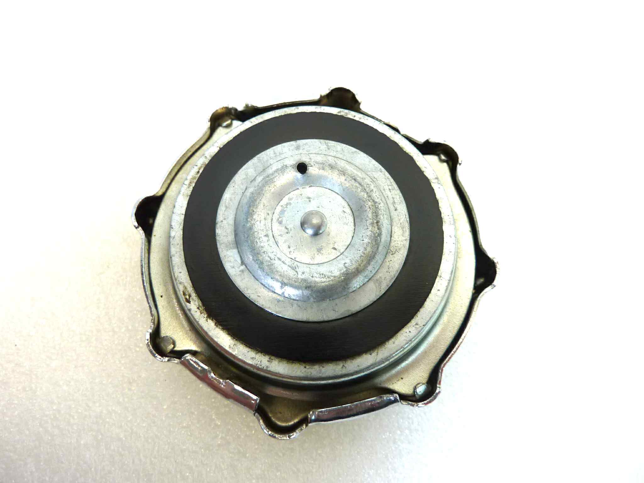 Tappo benzina serbatoio Guzzi V35 V50 V65 850 1000 - immagine 5