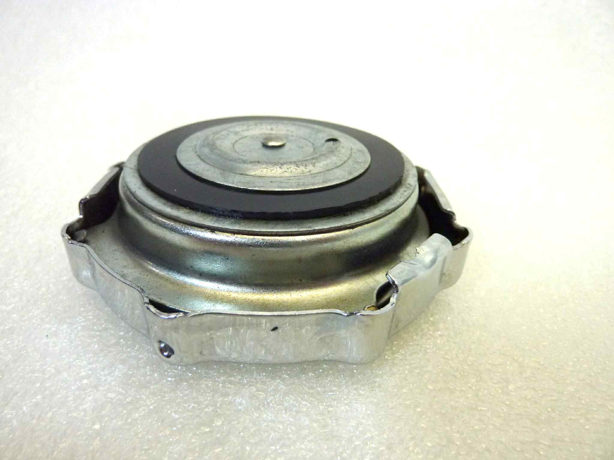 Tappo benzina serbatoio Guzzi V35 V50 V65 850 1000 - immagine 6
