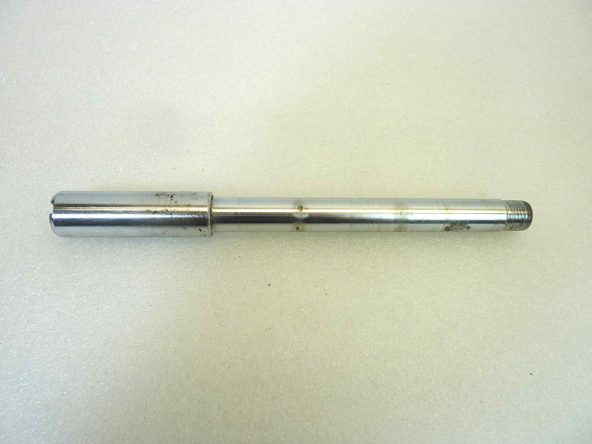 Perno ruota anteriore Guzzi V35 V50 V65 3 Custom Florida cod 62614120 - immagine 2
