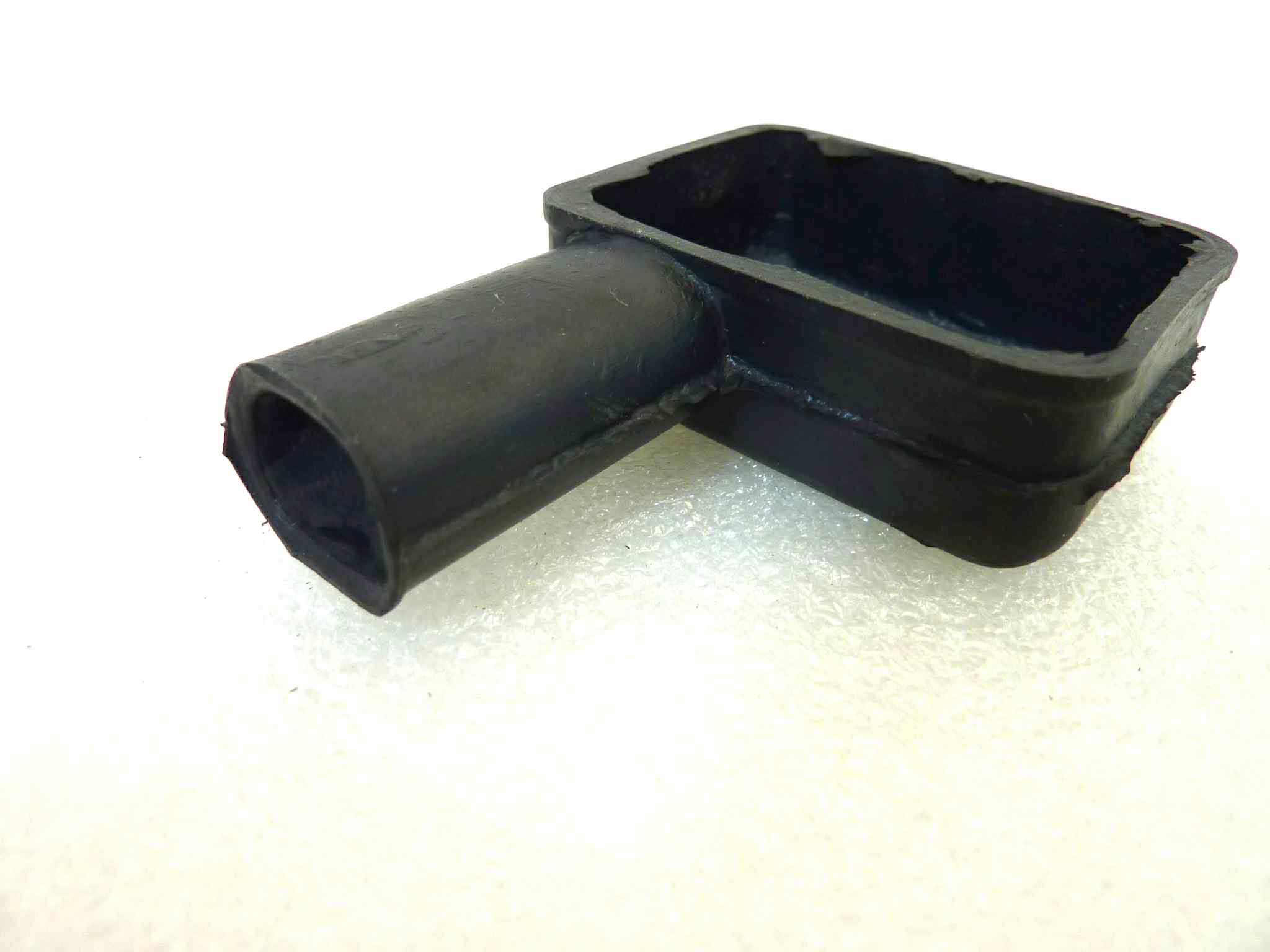 Coperchio gomma cavo positivo batteria Fiat 500 Guzzi moto epoca dimensioni quadrato interno 50 x 38 mm NUOVO fondo di magazzino, LEGGI DESCRIZIONE - immagine 7