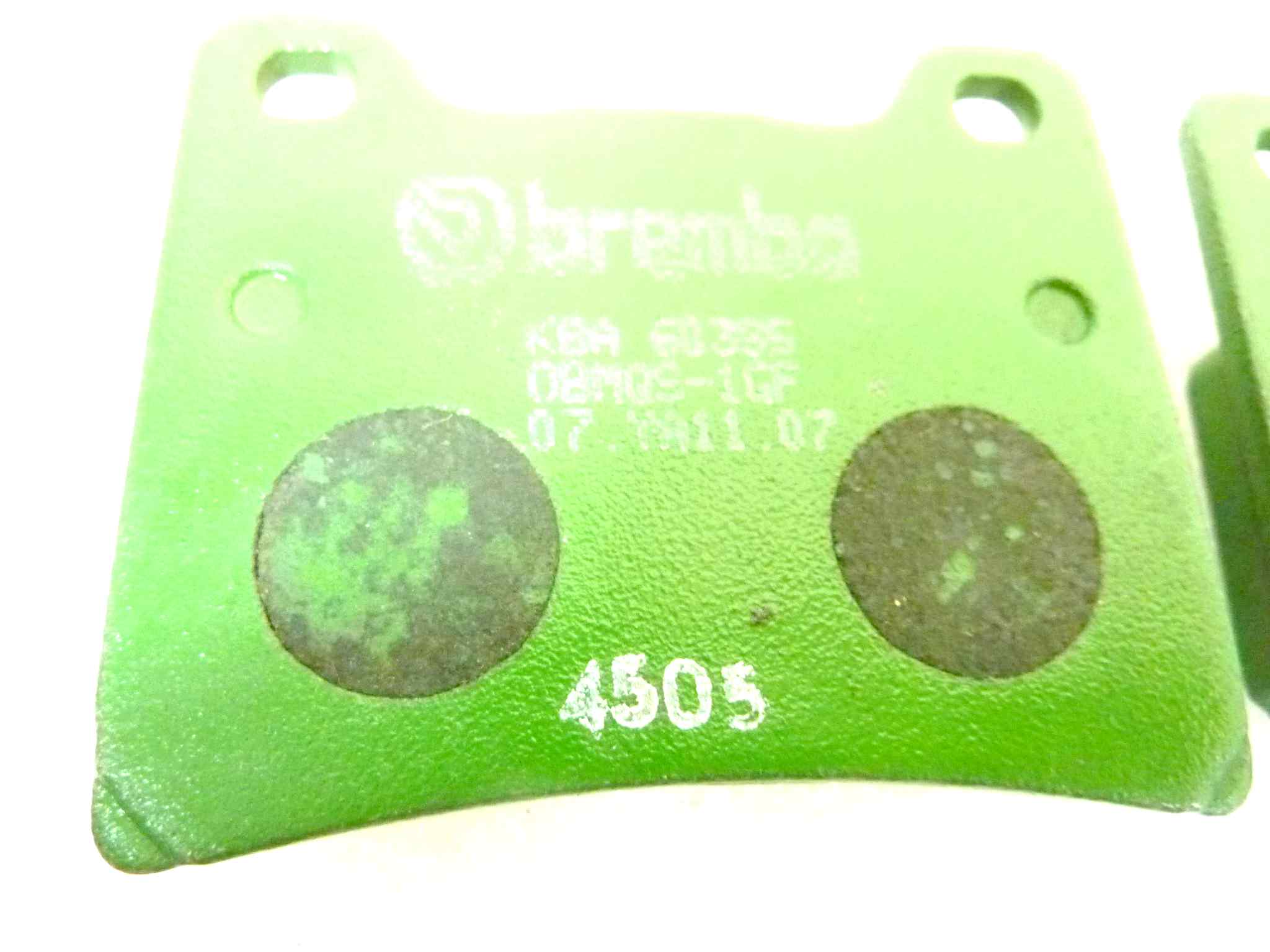 Pastiglie freno Brembo KBA 60385 OBMQS 1GF 07 YA11 07 30804505 NUOVO fondo di magazzino, LEGGI DESCRIZIONE - immagine 2